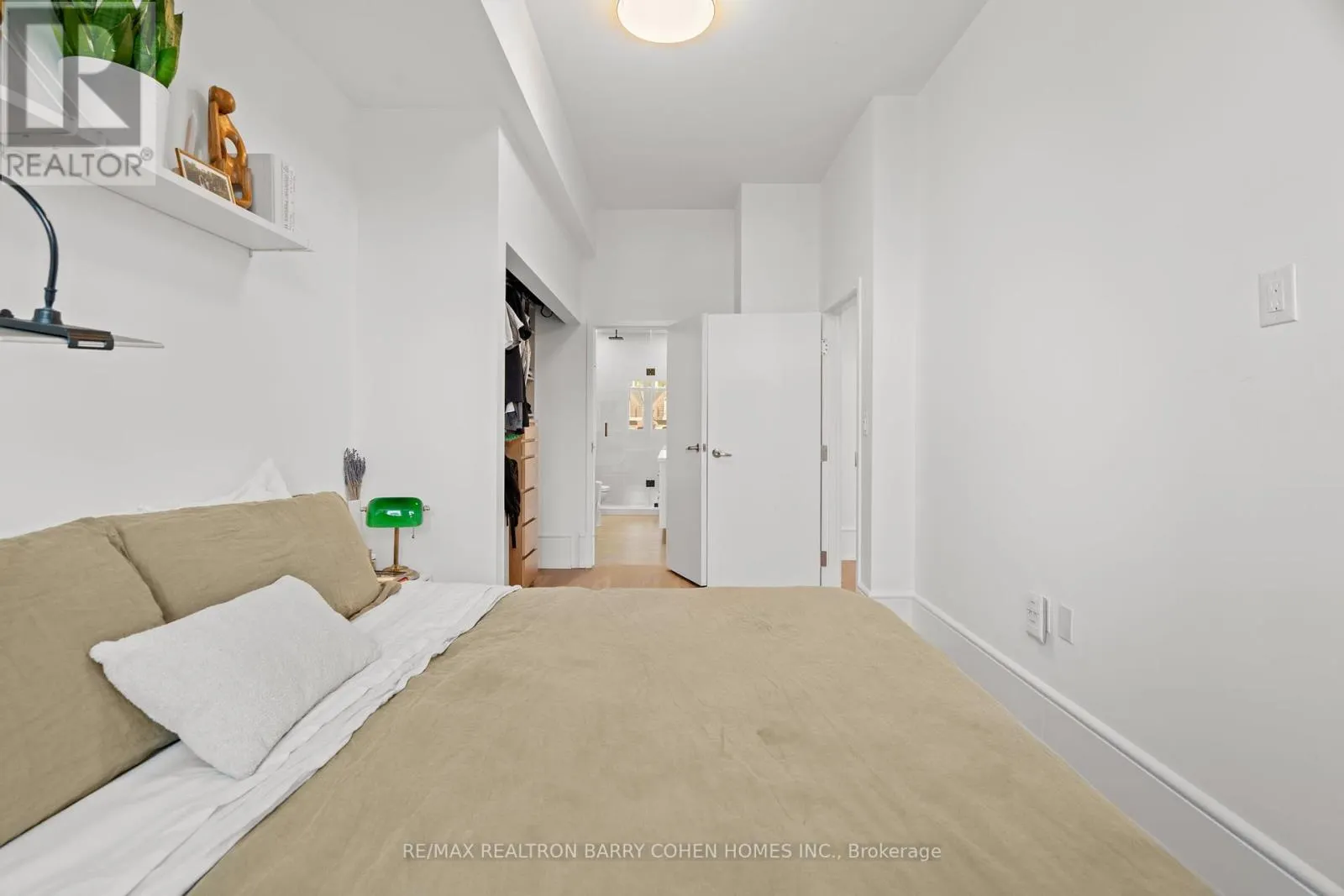 201 - 336 DAVENPORT ROAD