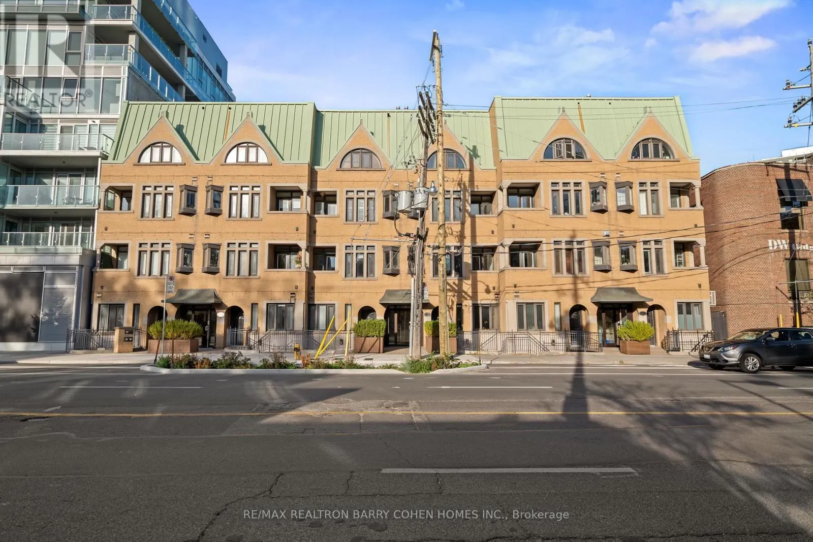 201 - 336 DAVENPORT ROAD