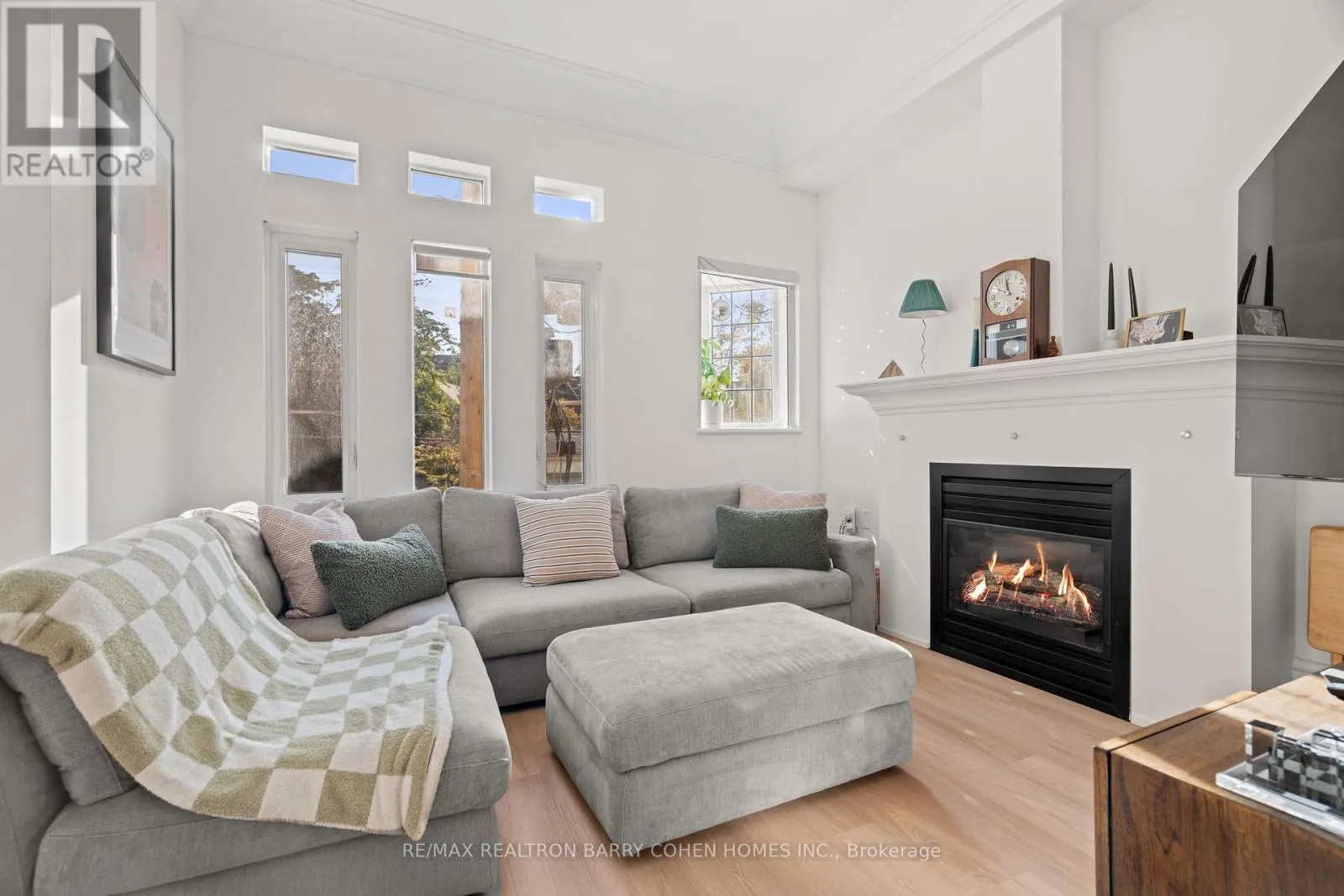 201 - 336 DAVENPORT ROAD