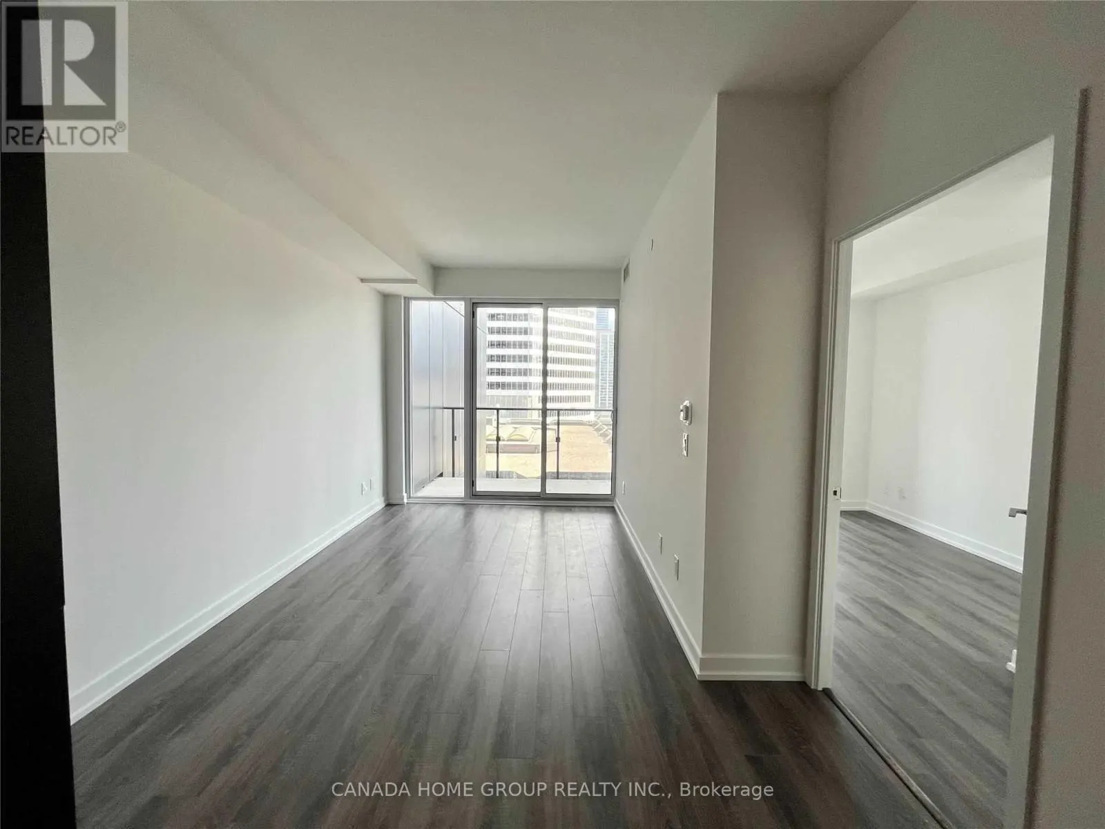1808 - 20 EDWARD STREET