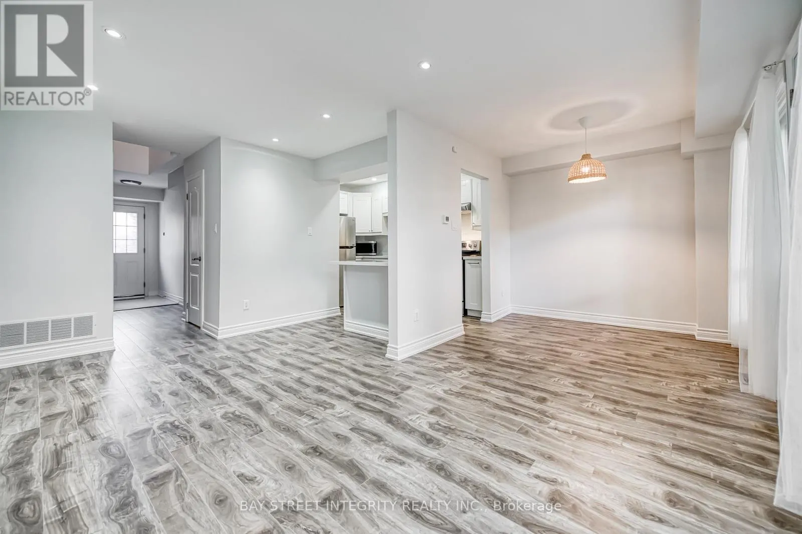 72 ELSA VINE WAY