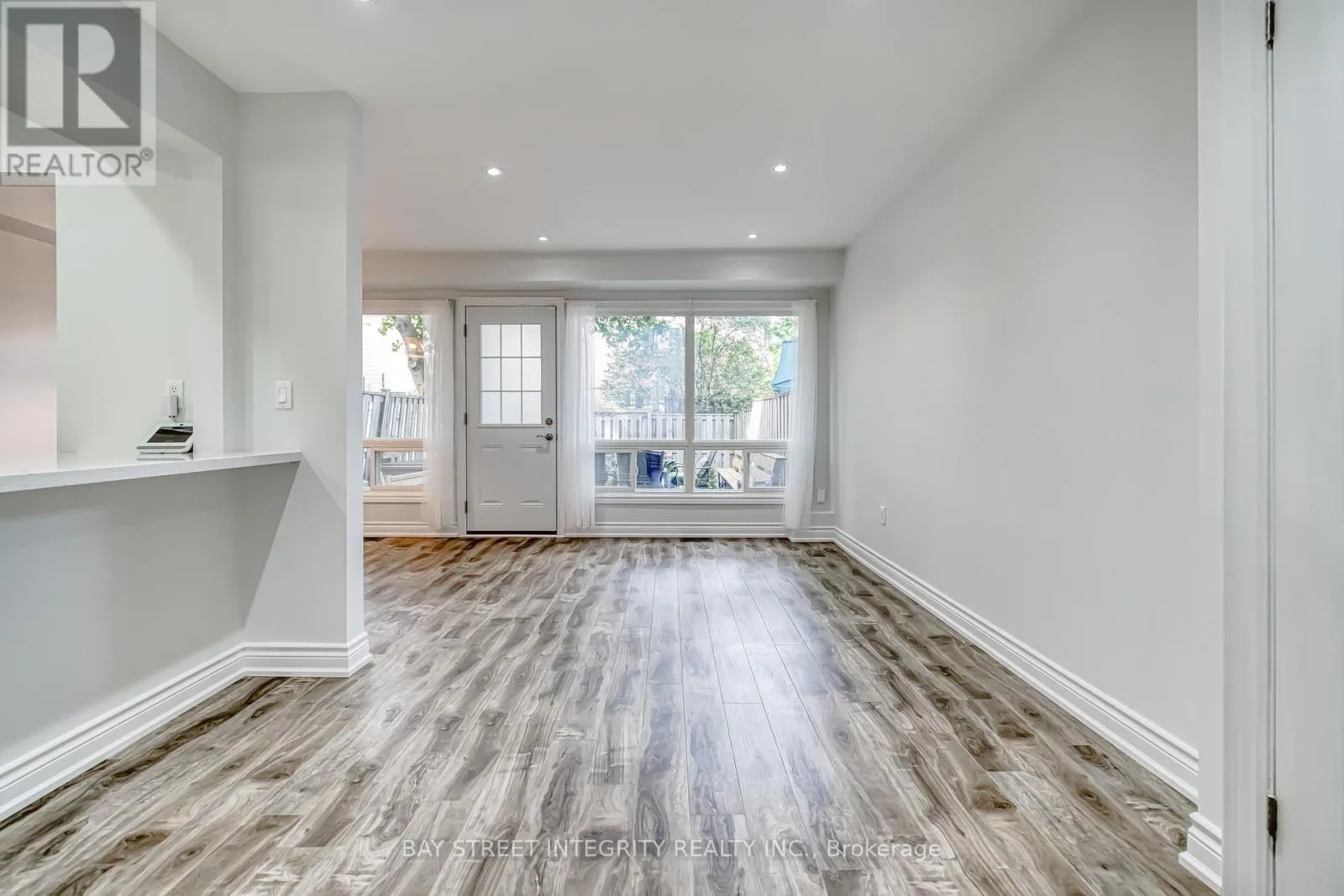 72 ELSA VINE WAY