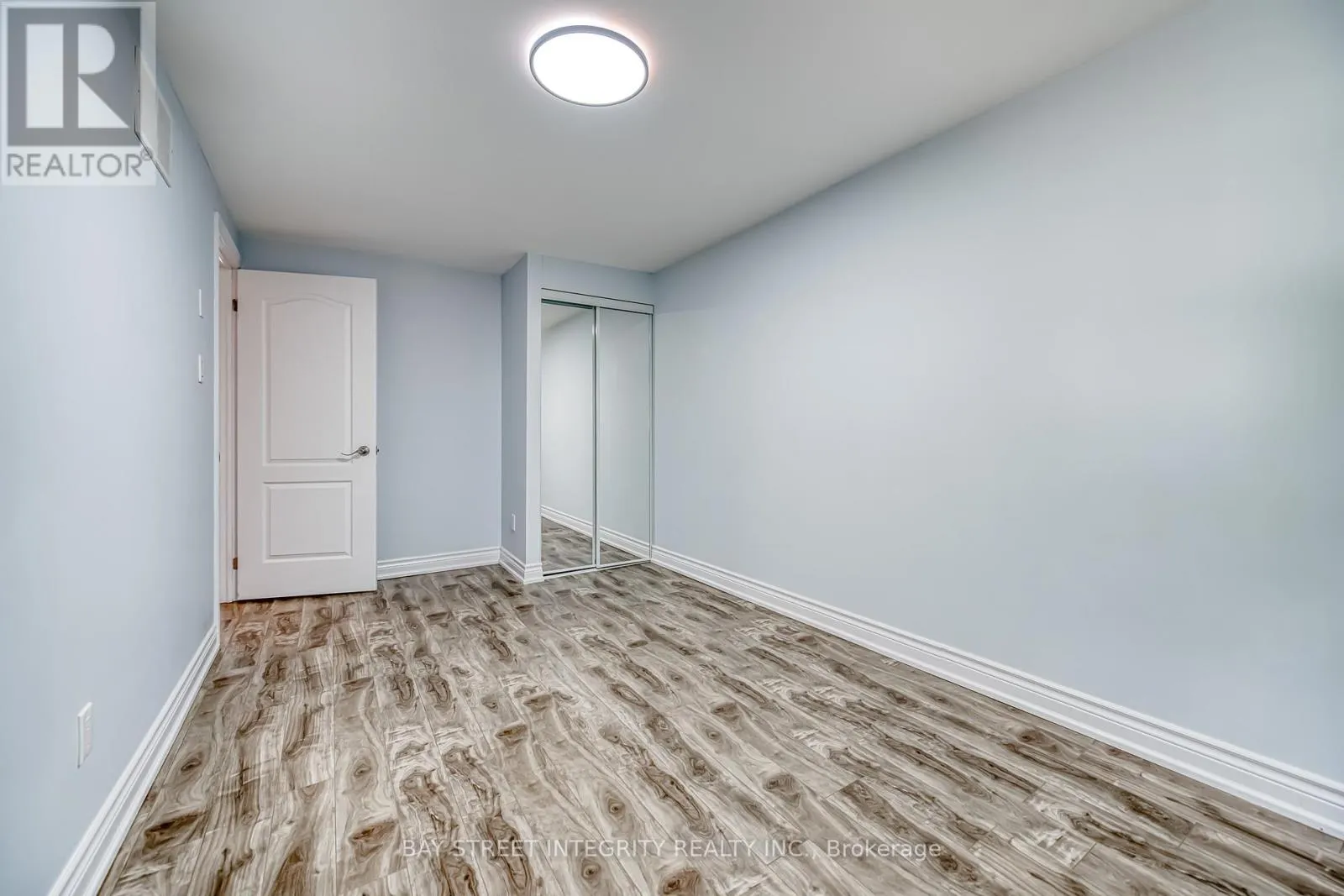 72 ELSA VINE WAY