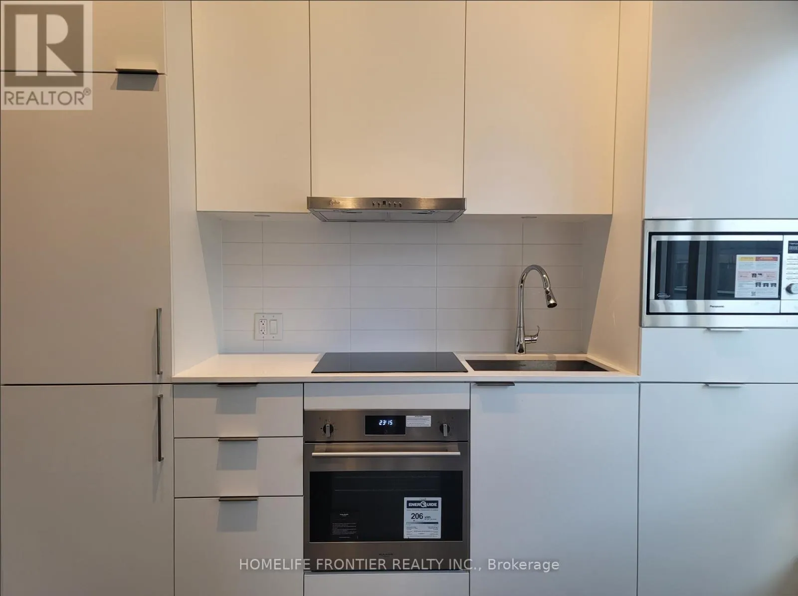 907 - 7 GOLDEN LION HEIGHTS