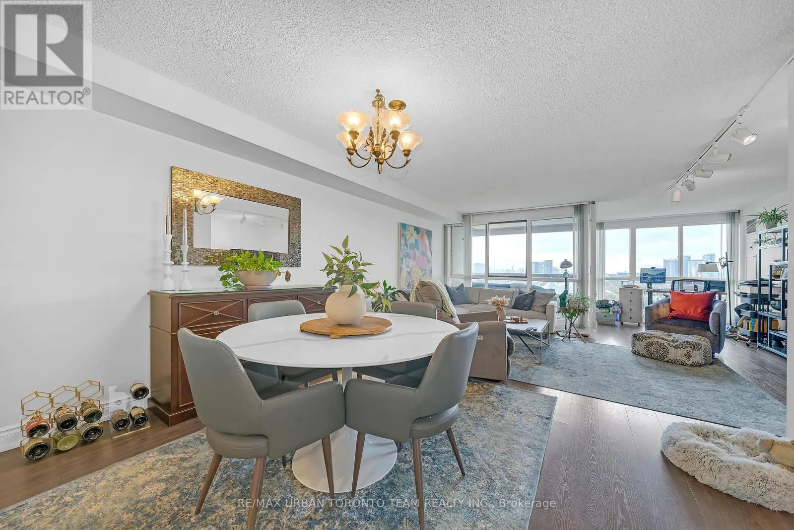 1601 - 3 CONCORDE PLACE