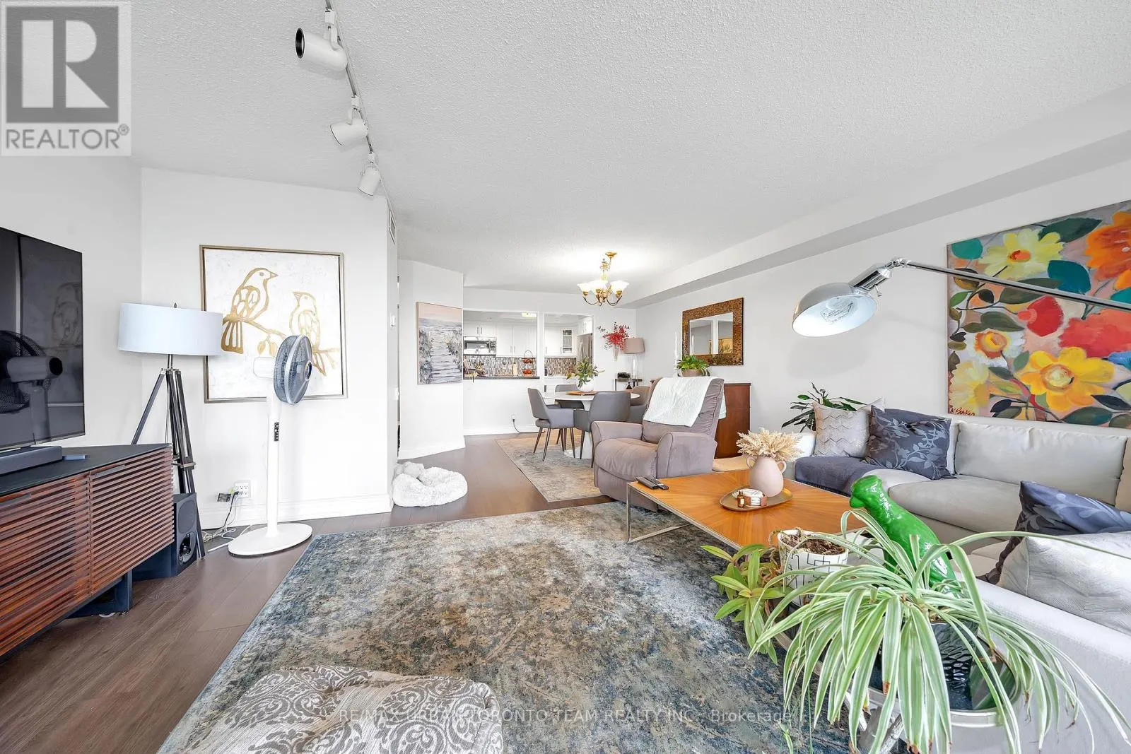 1601 - 3 CONCORDE PLACE