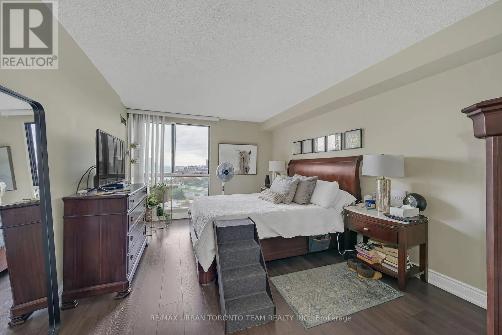 1601 - 3 CONCORDE PLACE