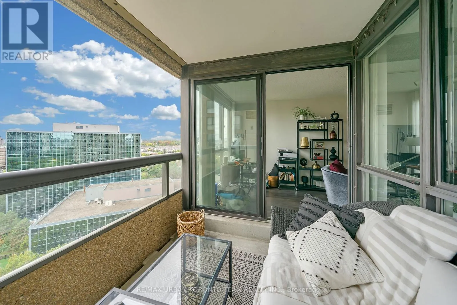 1601 - 3 CONCORDE PLACE