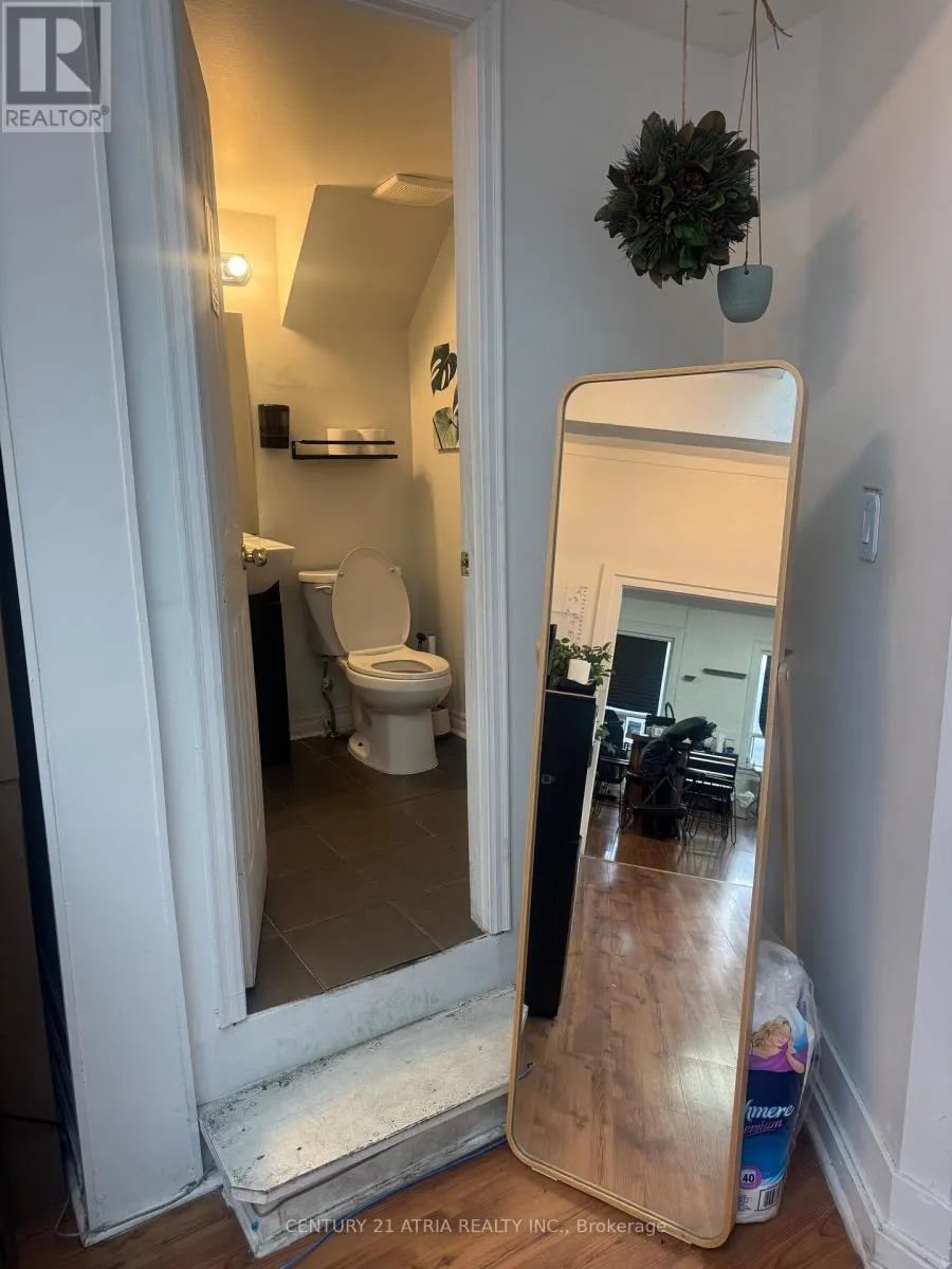 750 YONGE STREET
