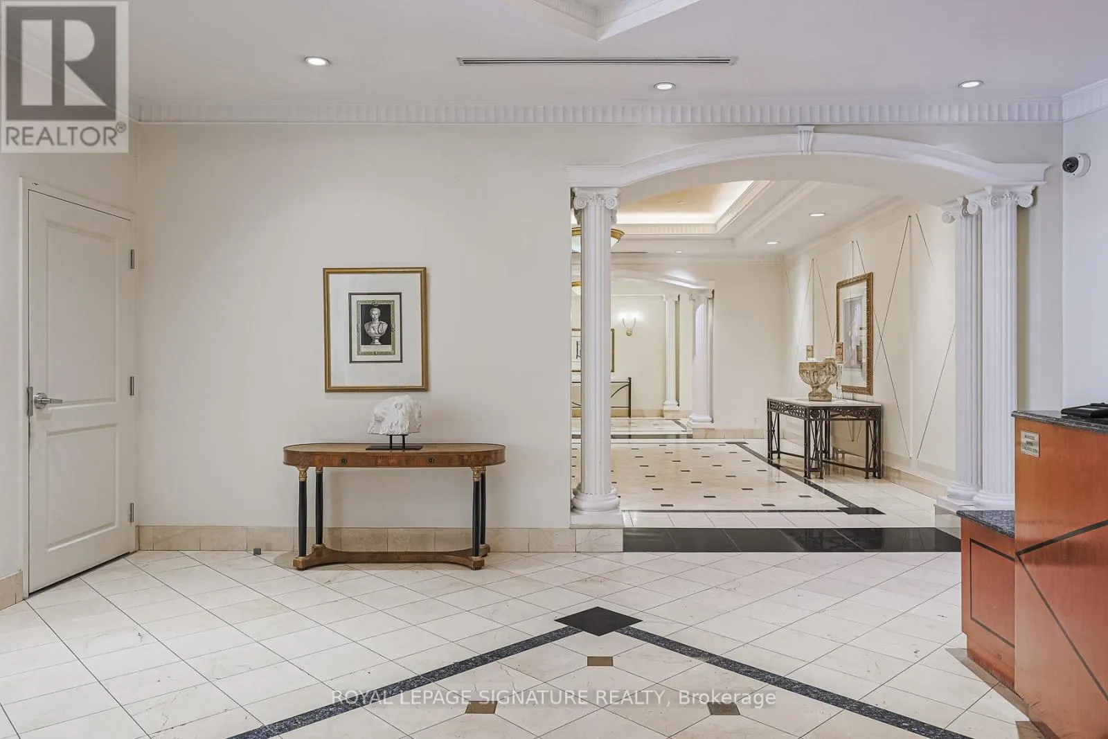 804 - 980 YONGE STREET