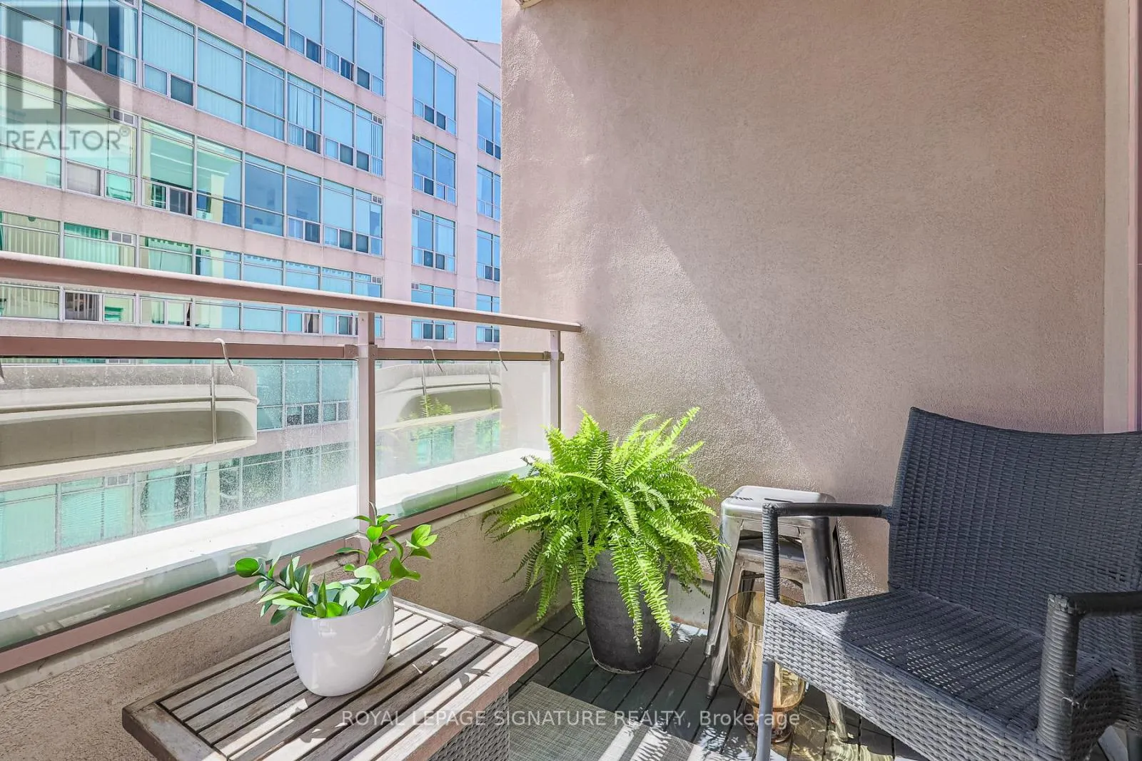 804 - 980 YONGE STREET