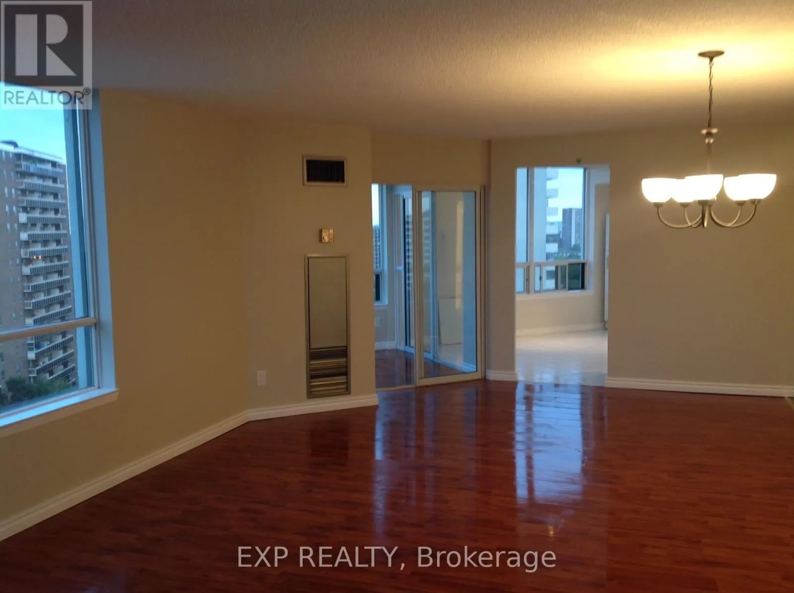 1411 - 1121 STEELES AVENUE W