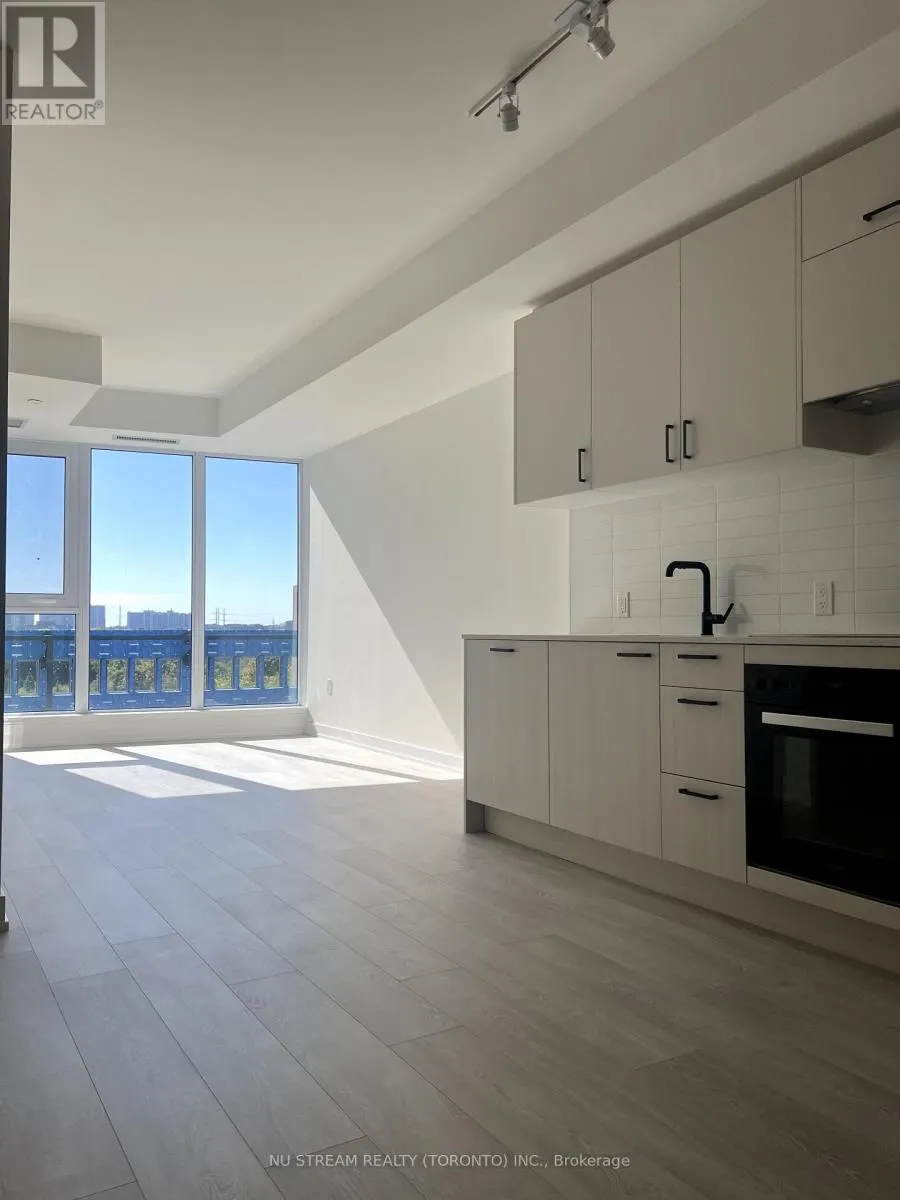 425 - 1 KYLE LOWRY ROAD