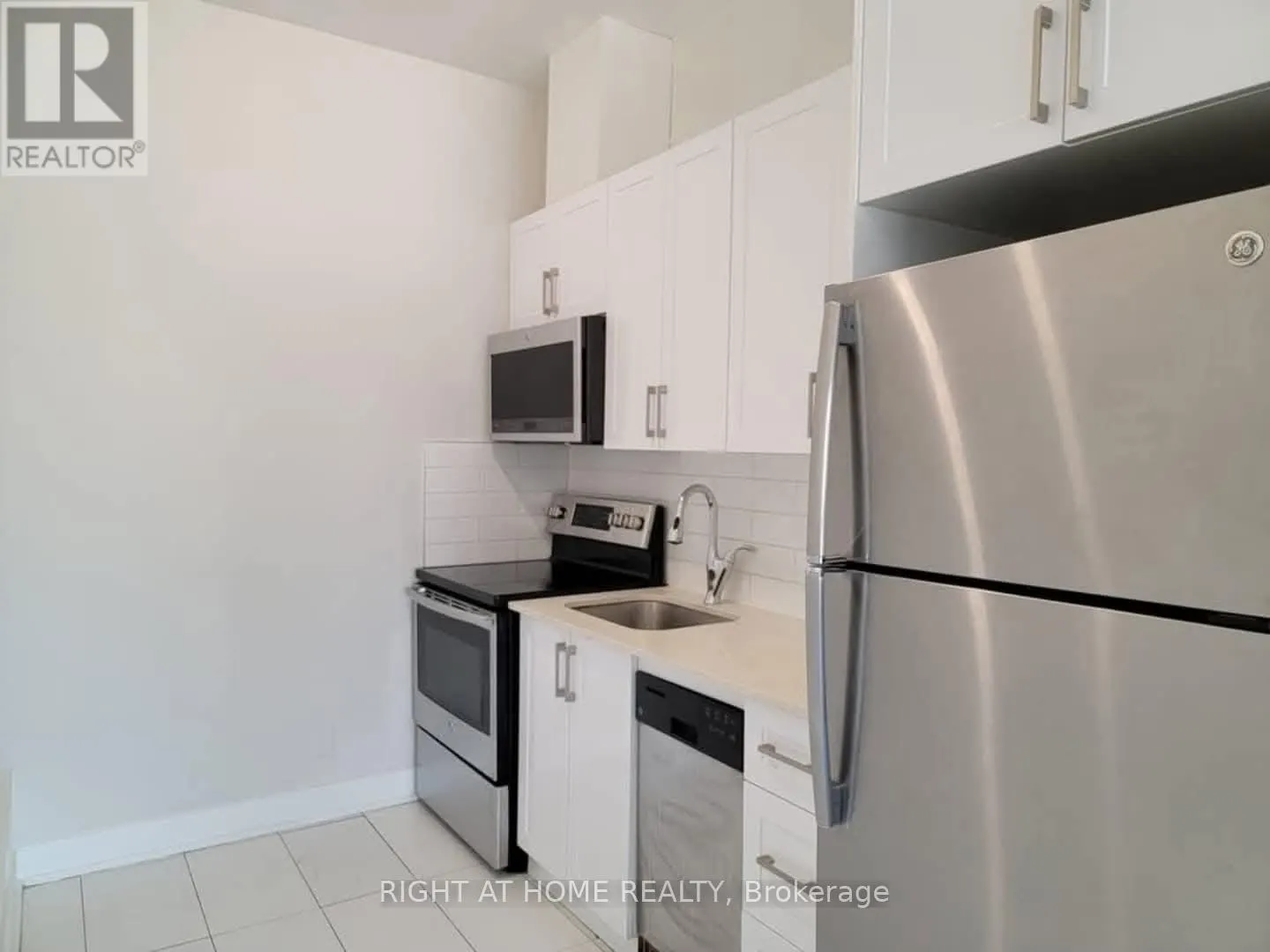 201 - 1807 EGLINTON AVENUE W