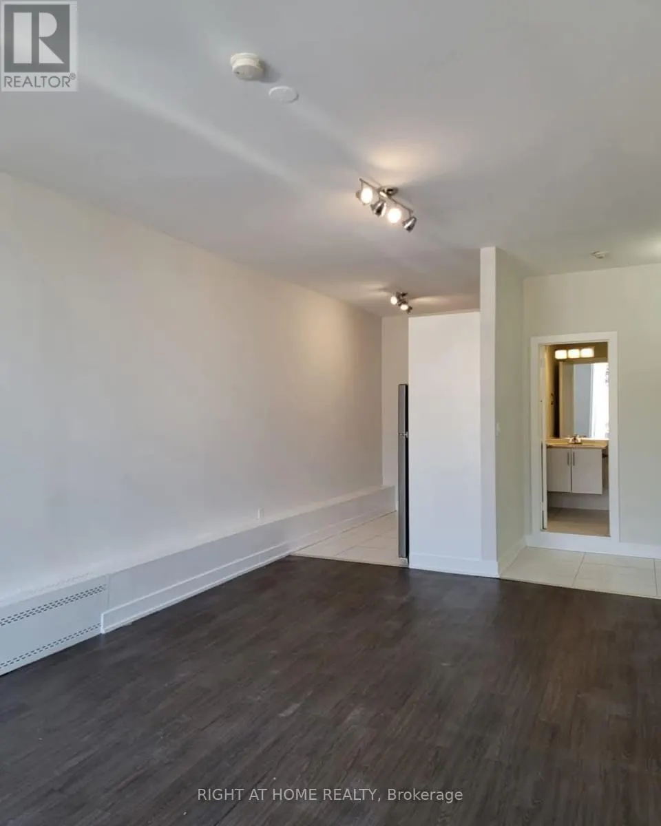 201 - 1807 EGLINTON AVENUE W