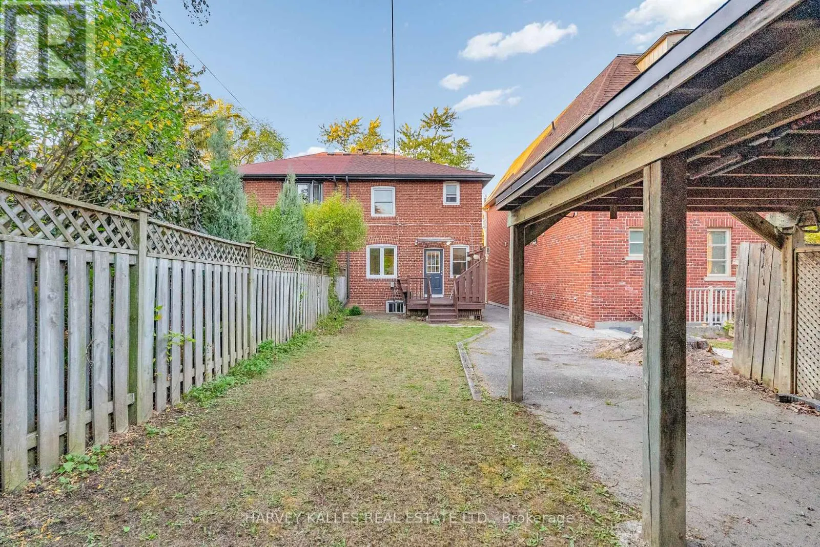 89 LAWRENCE AVENUE W