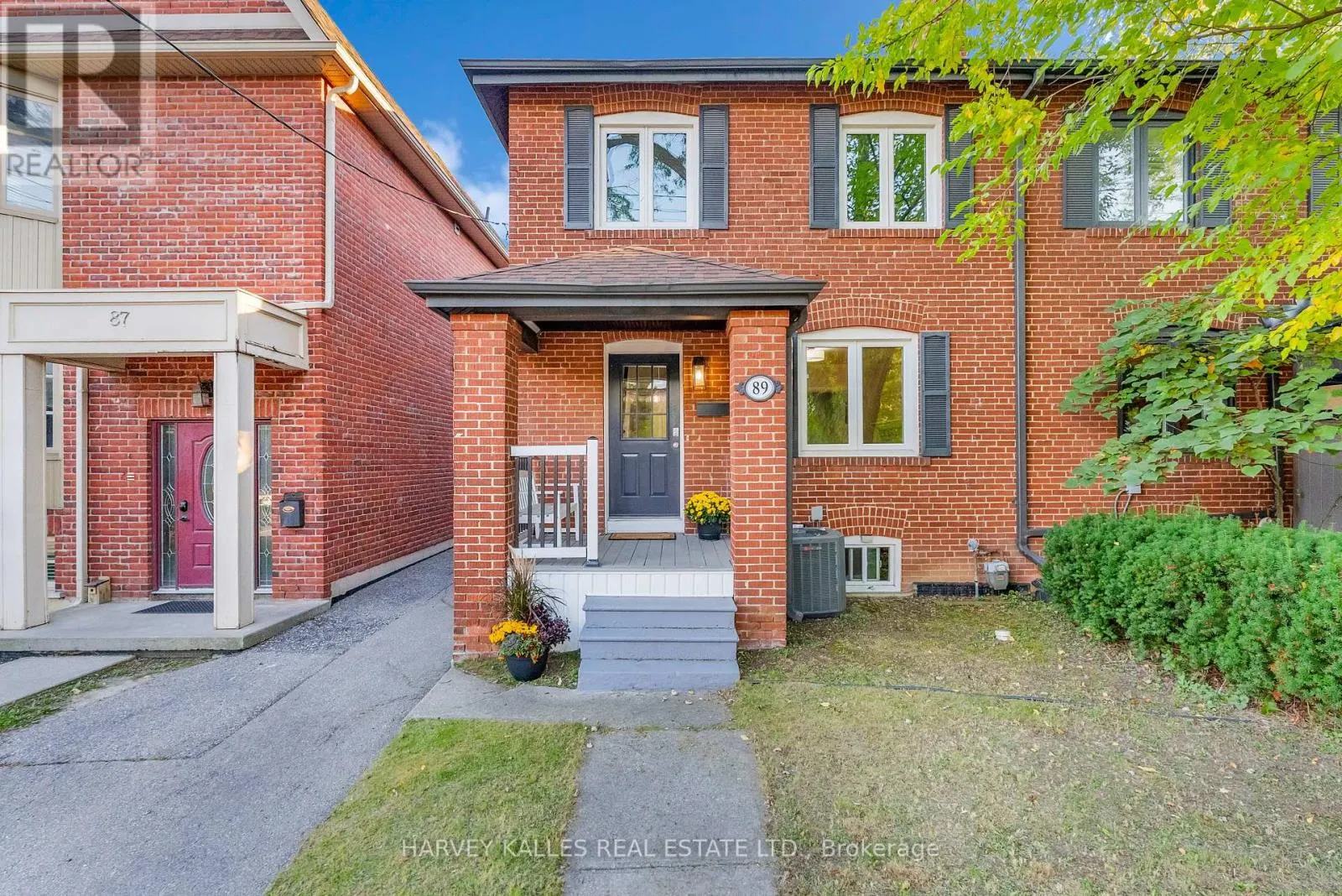 89 LAWRENCE AVENUE W