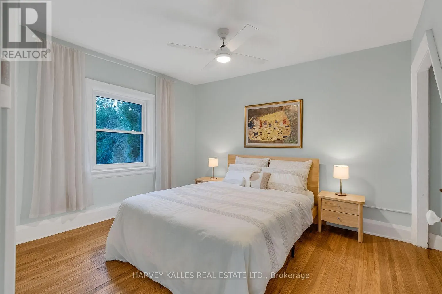 89 LAWRENCE AVENUE W