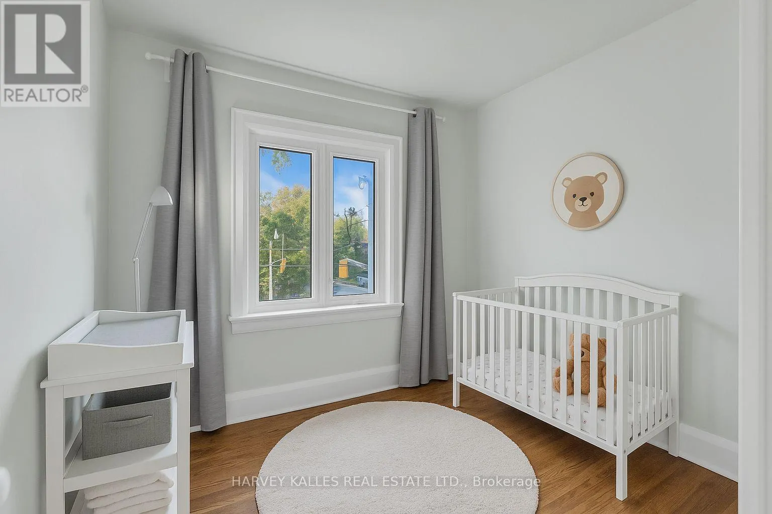 89 LAWRENCE AVENUE W