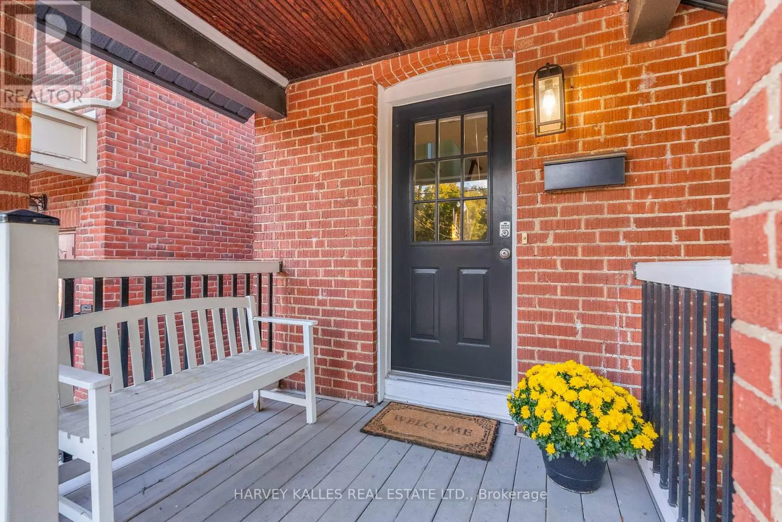 89 LAWRENCE AVENUE W