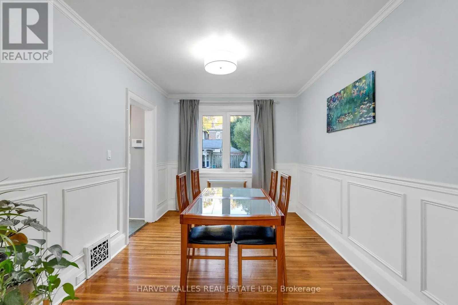 89 LAWRENCE AVENUE W