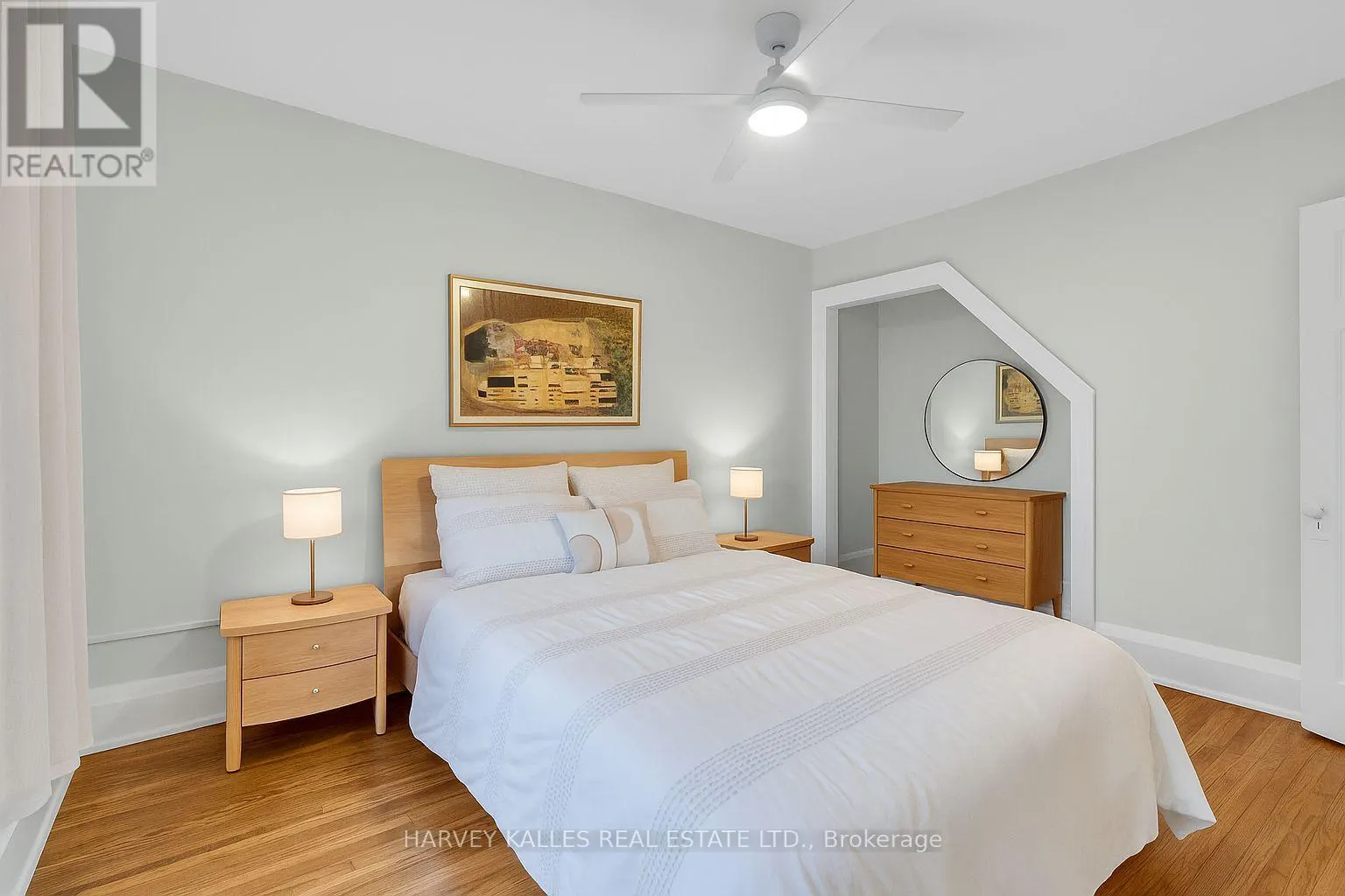 89 LAWRENCE AVENUE W