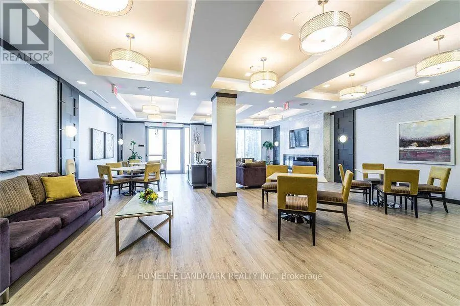 PH11 - 18 GRAYDON HALL DRIVE