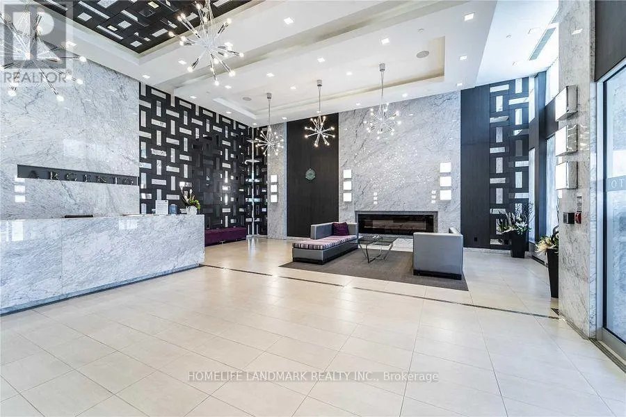 PH11 - 18 GRAYDON HALL DRIVE