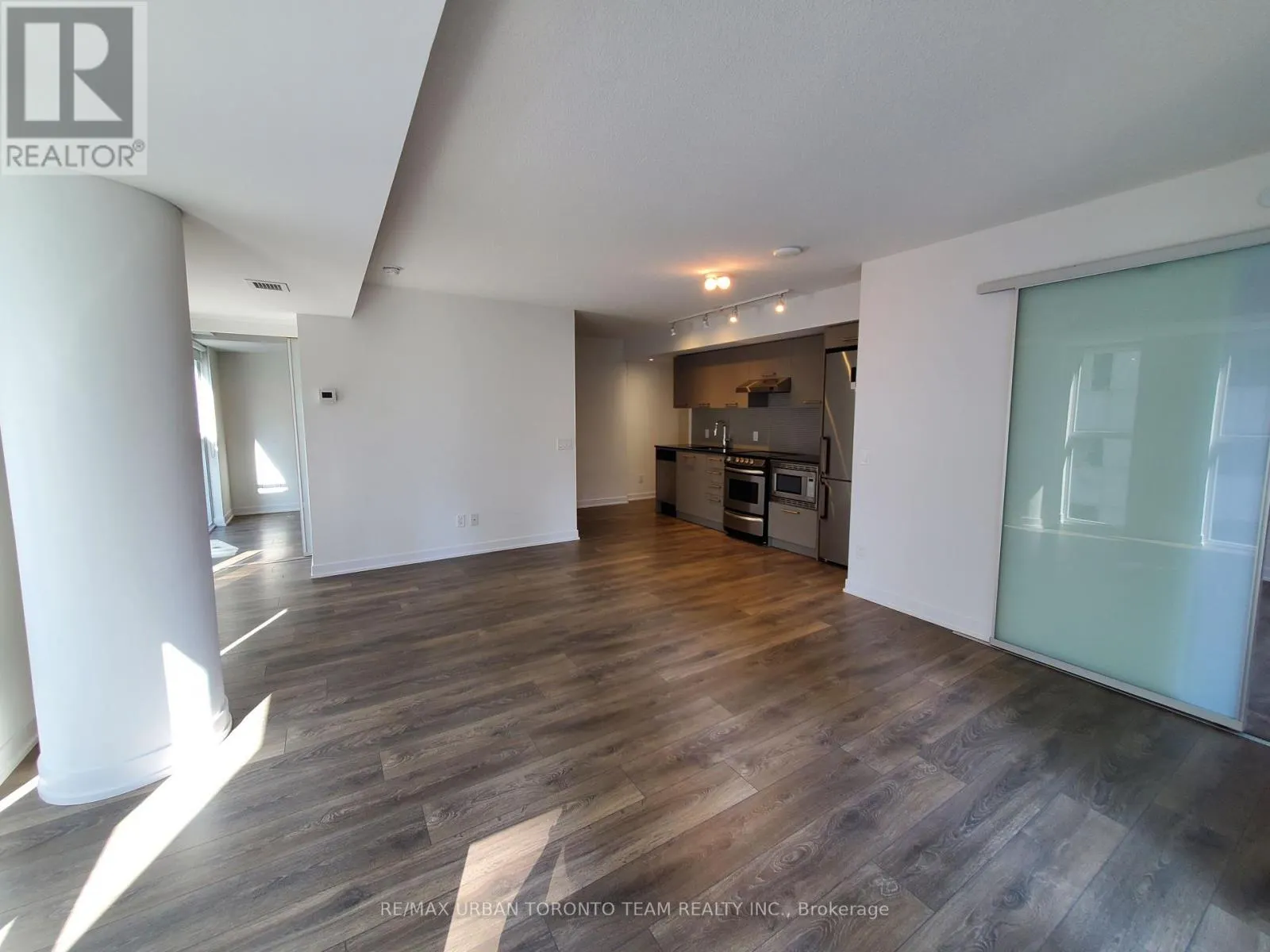 817 - 87 PETER STREET