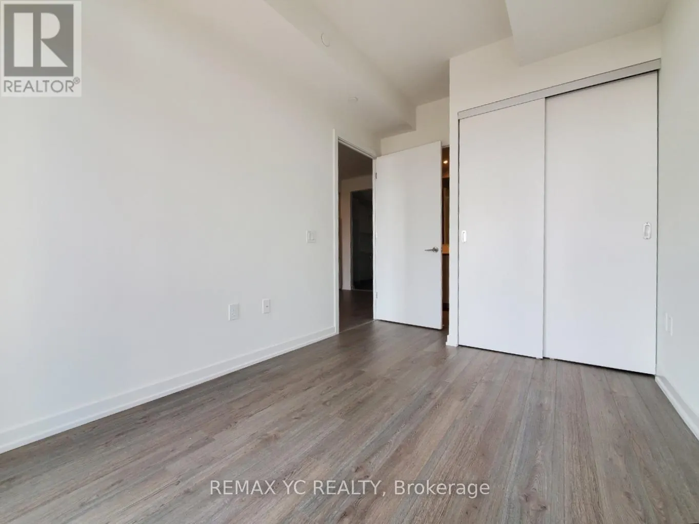 810 - 50 POWER STREET