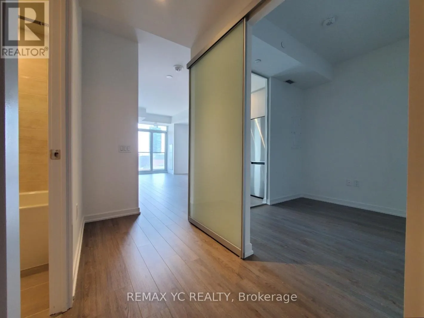 810 - 50 POWER STREET