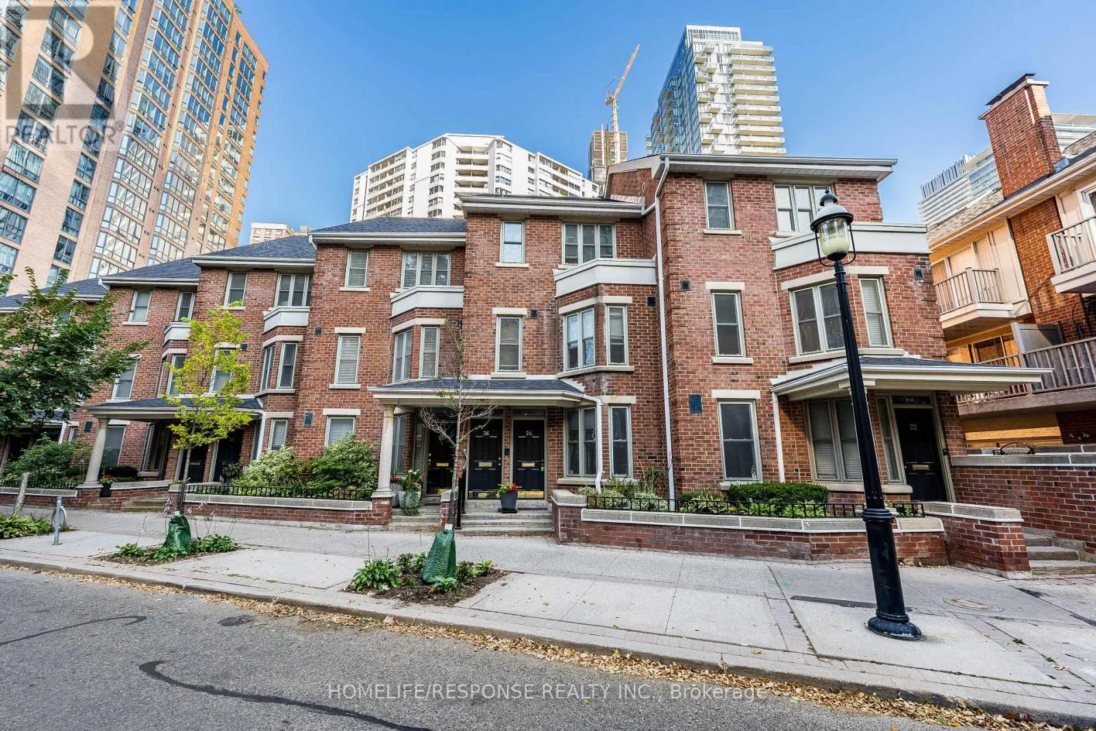 24 IRWIN AVENUE