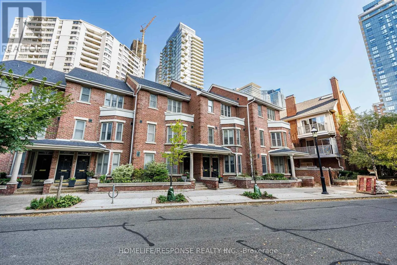 24 IRWIN AVENUE