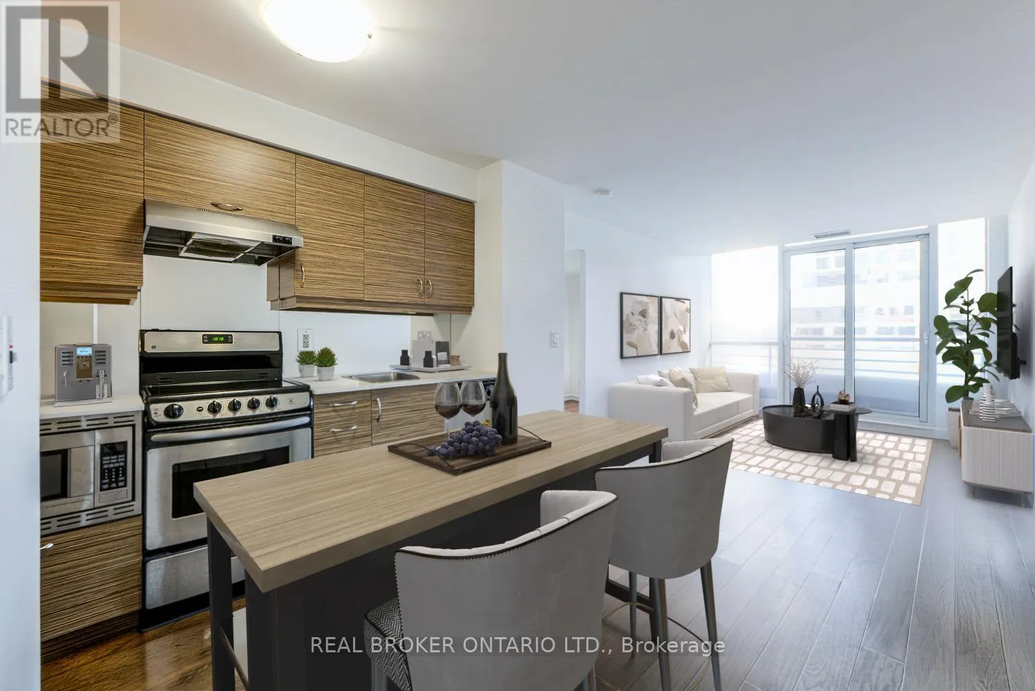 401 - 320 RICHMOND STREET E