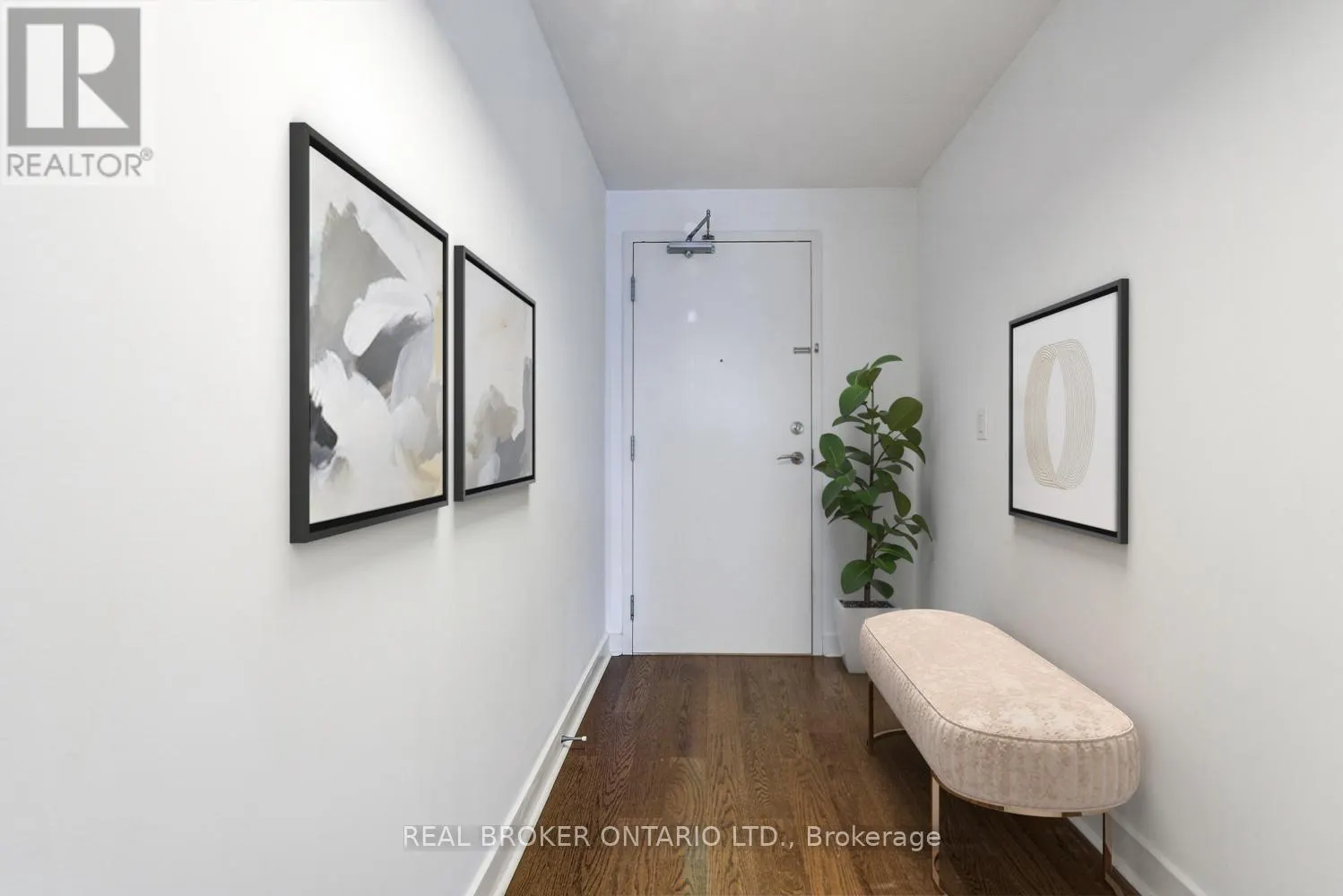 401 - 320 RICHMOND STREET E