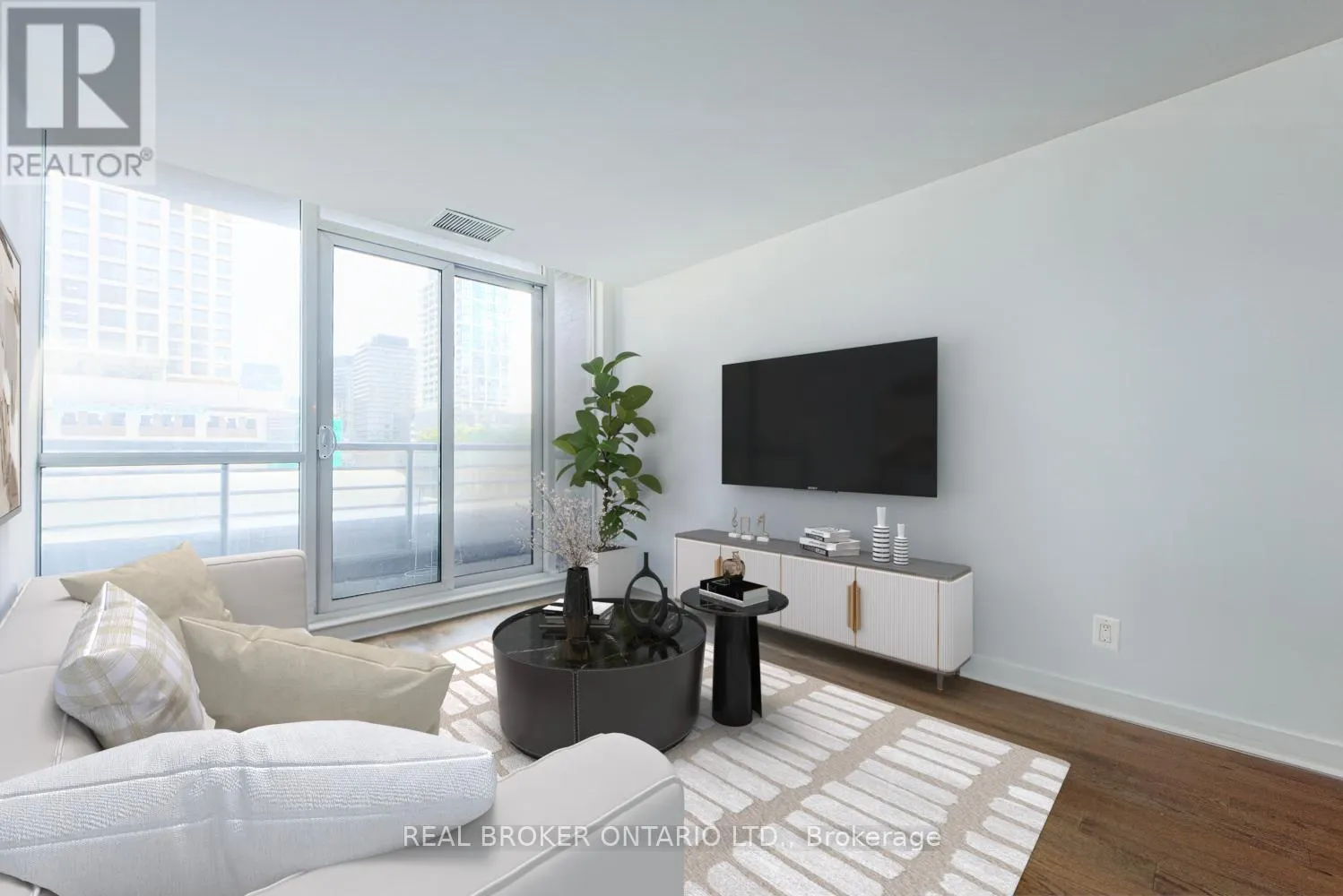 401 - 320 RICHMOND STREET E