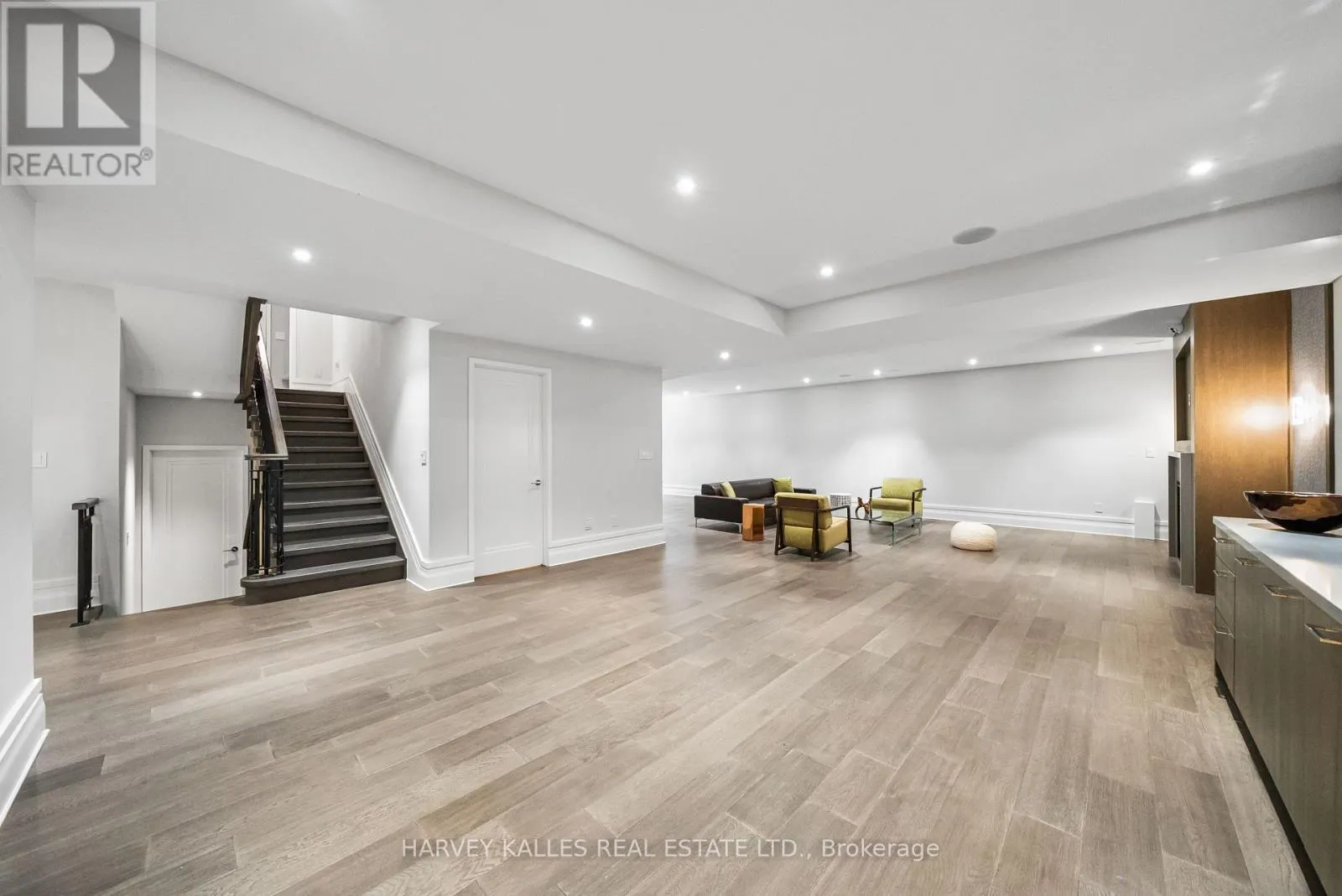 163 CORTLEIGH BOULEVARD