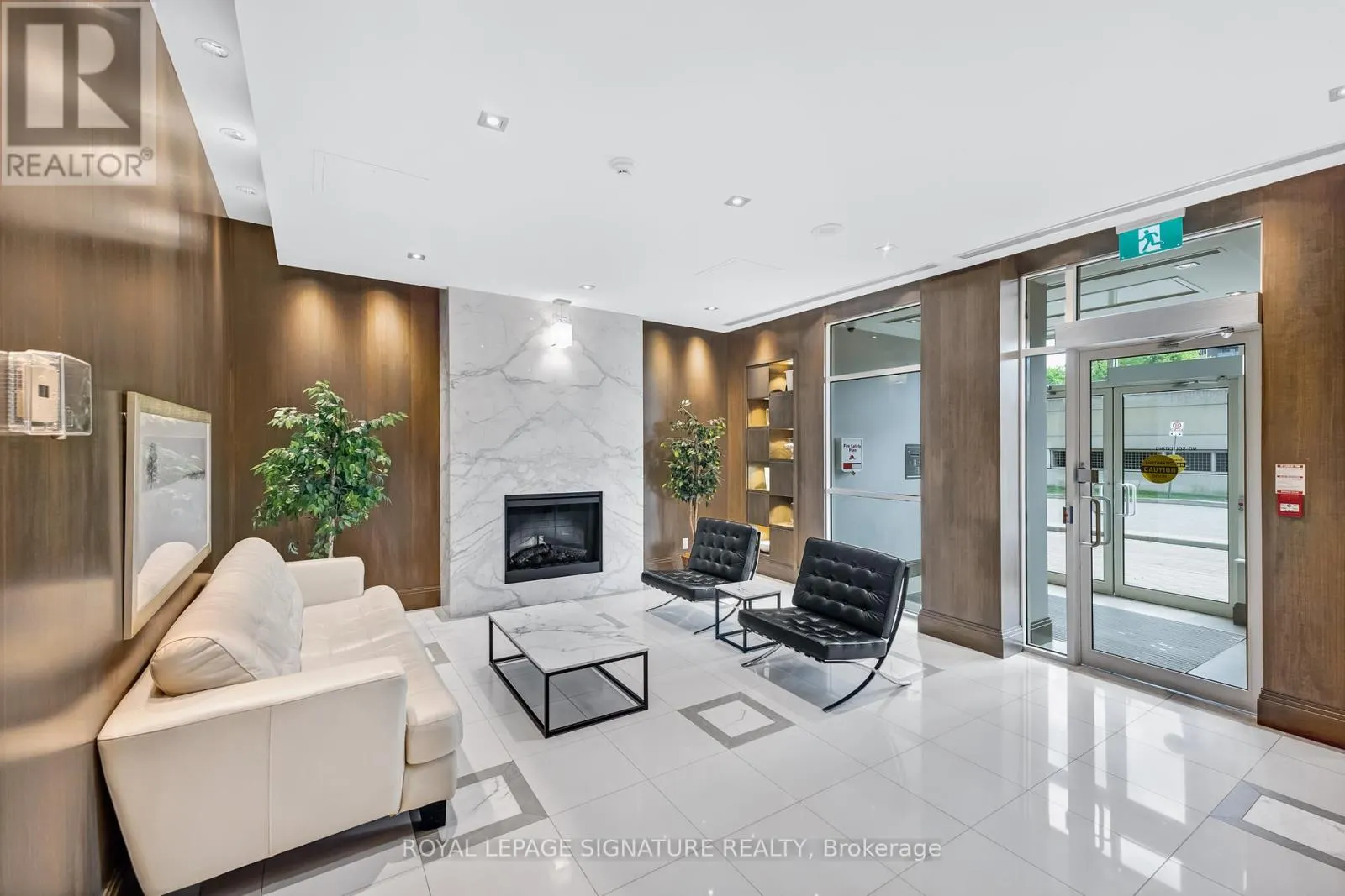 403 - 1103 LESLIE STREET