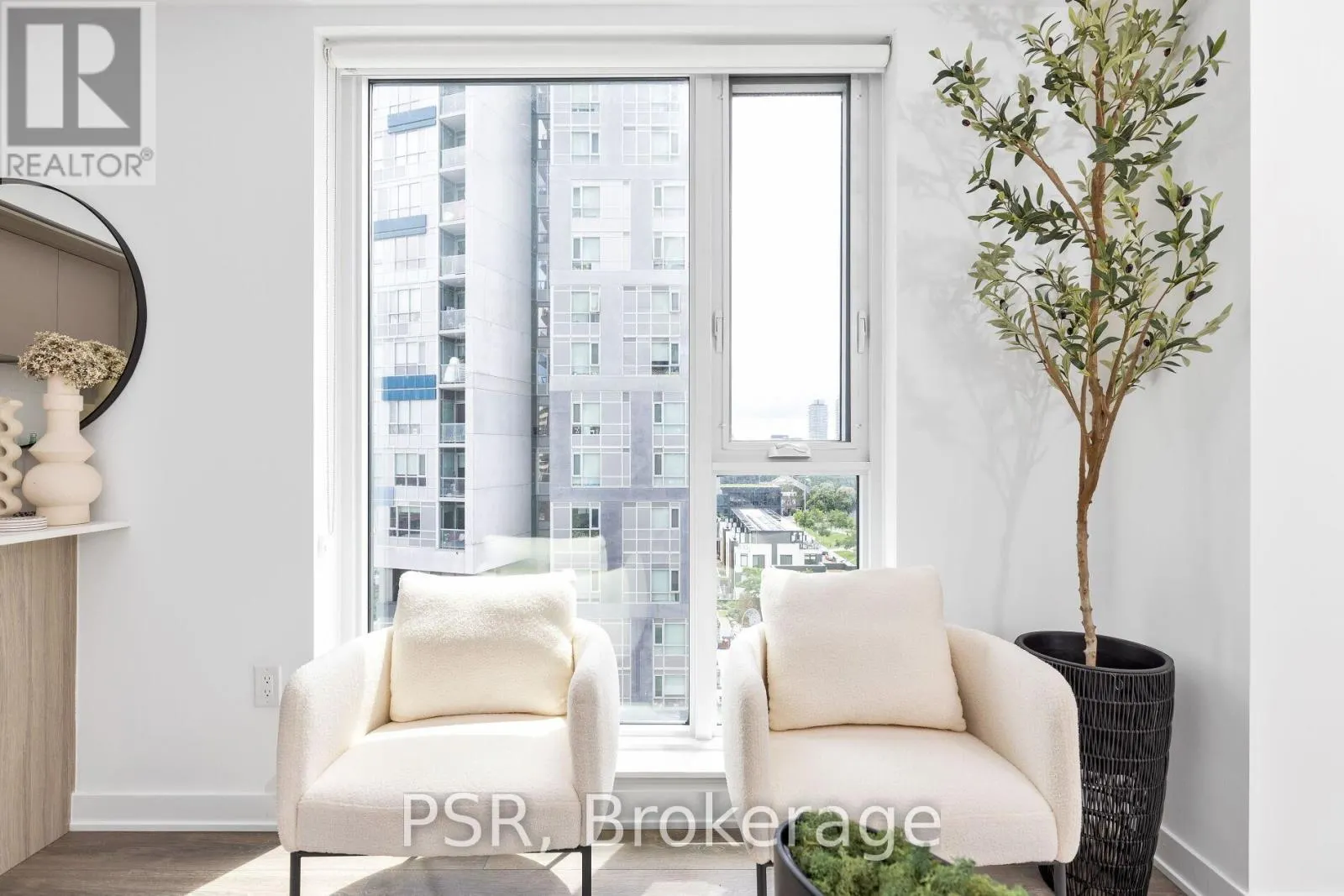 703 - 130 RIVER STREET
