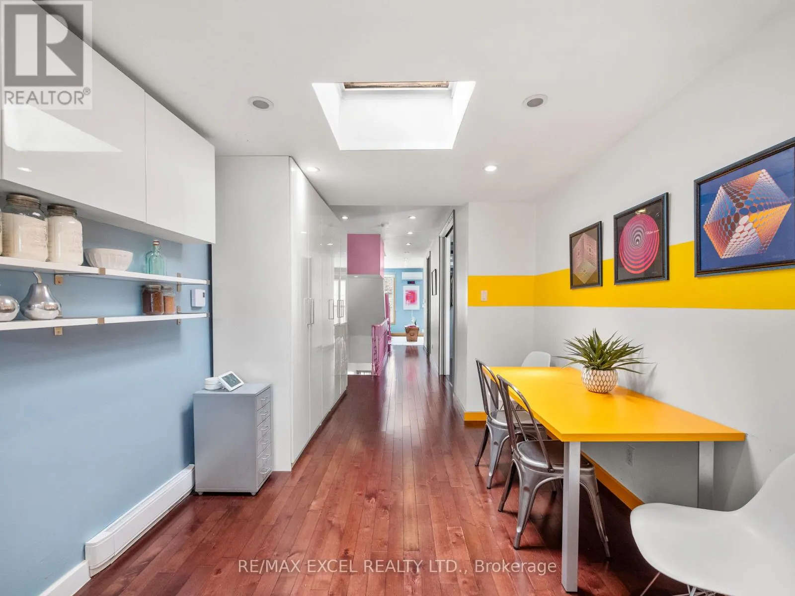 SECOND & THIRD - 137 GERRARD STREET E