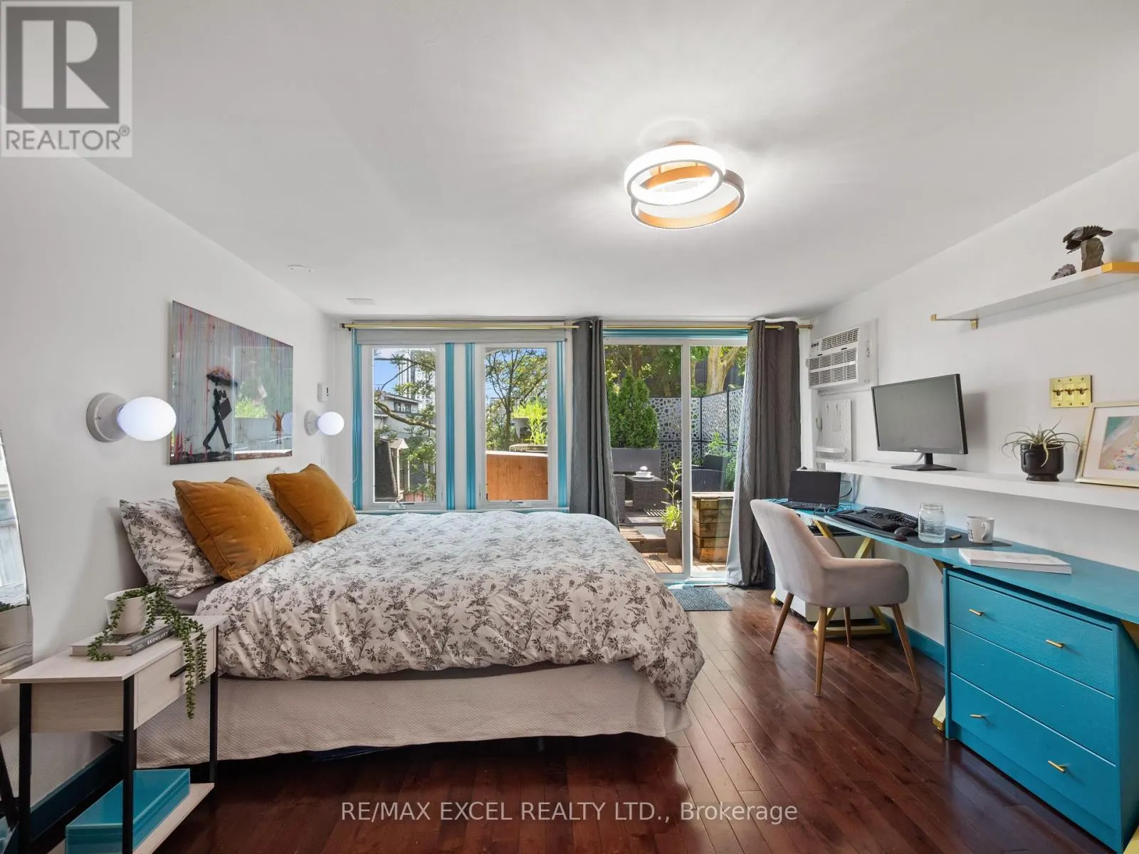 SECOND & THIRD - 137 GERRARD STREET E