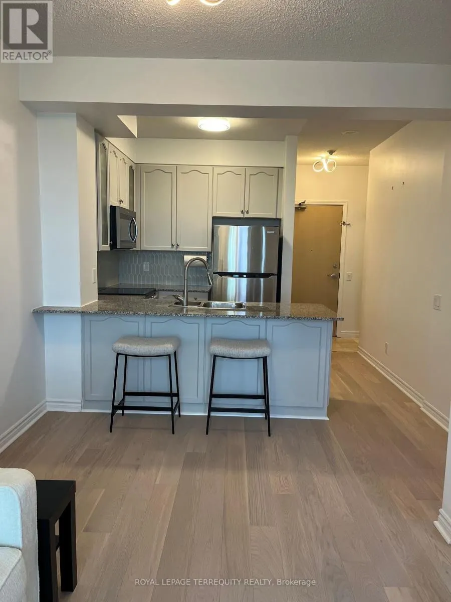 1106 - 60 BYNG AVENUE