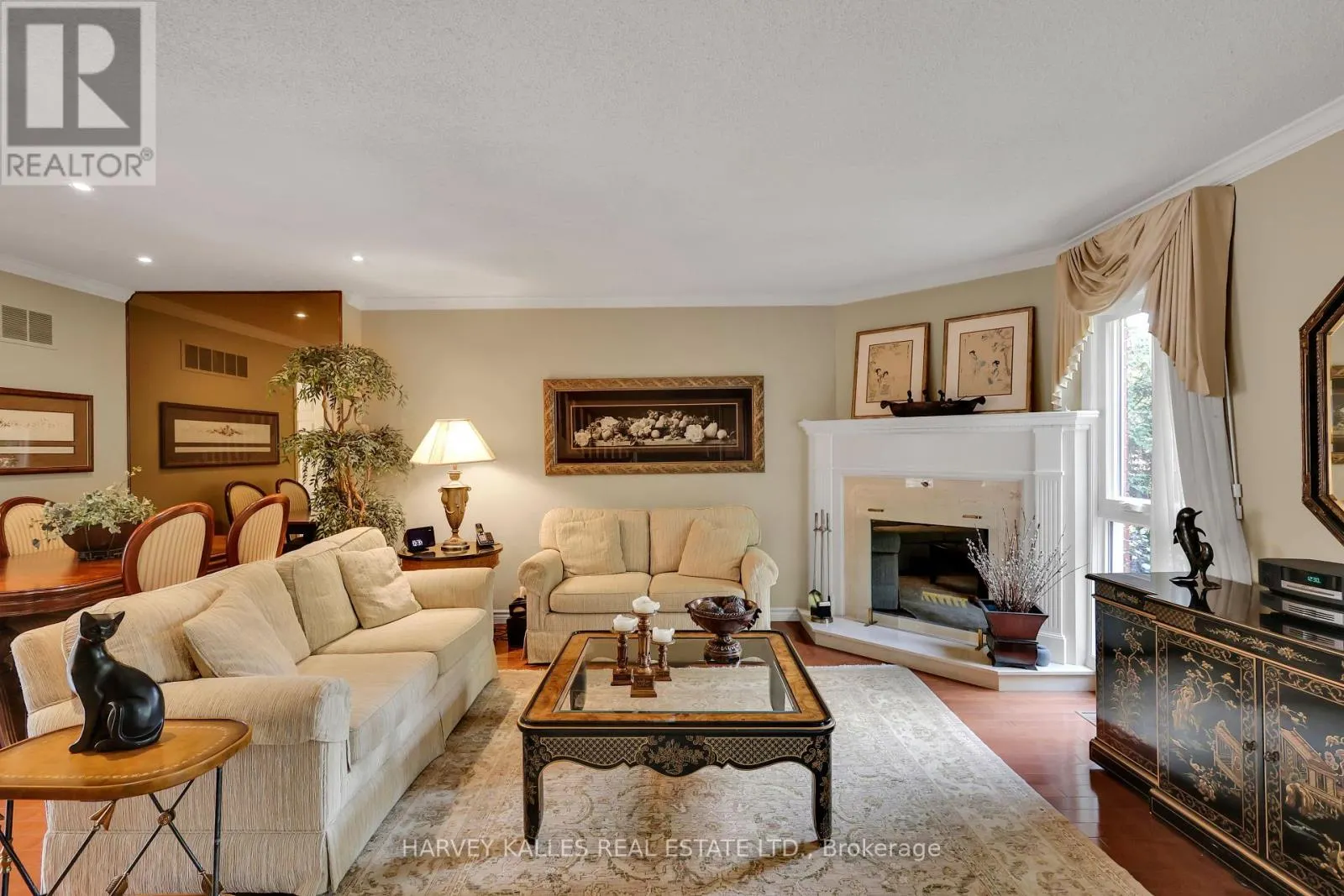 68 SYLVAN VALLEYWAY