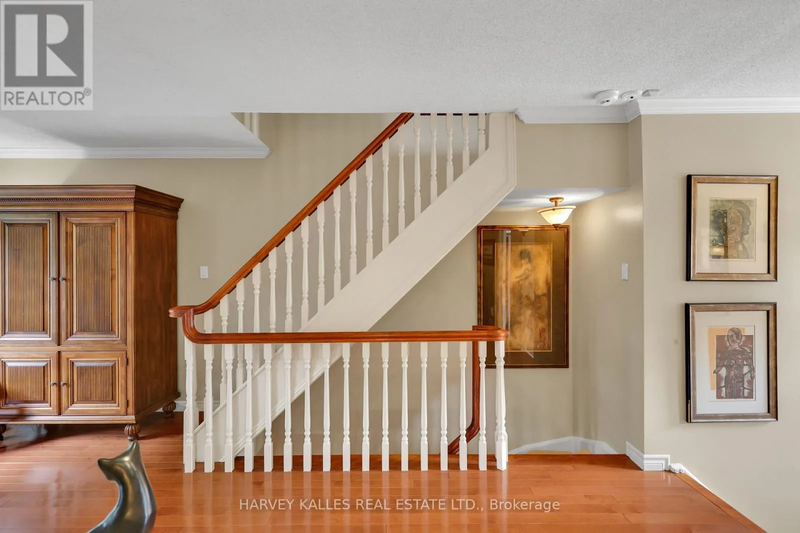 68 SYLVAN VALLEYWAY