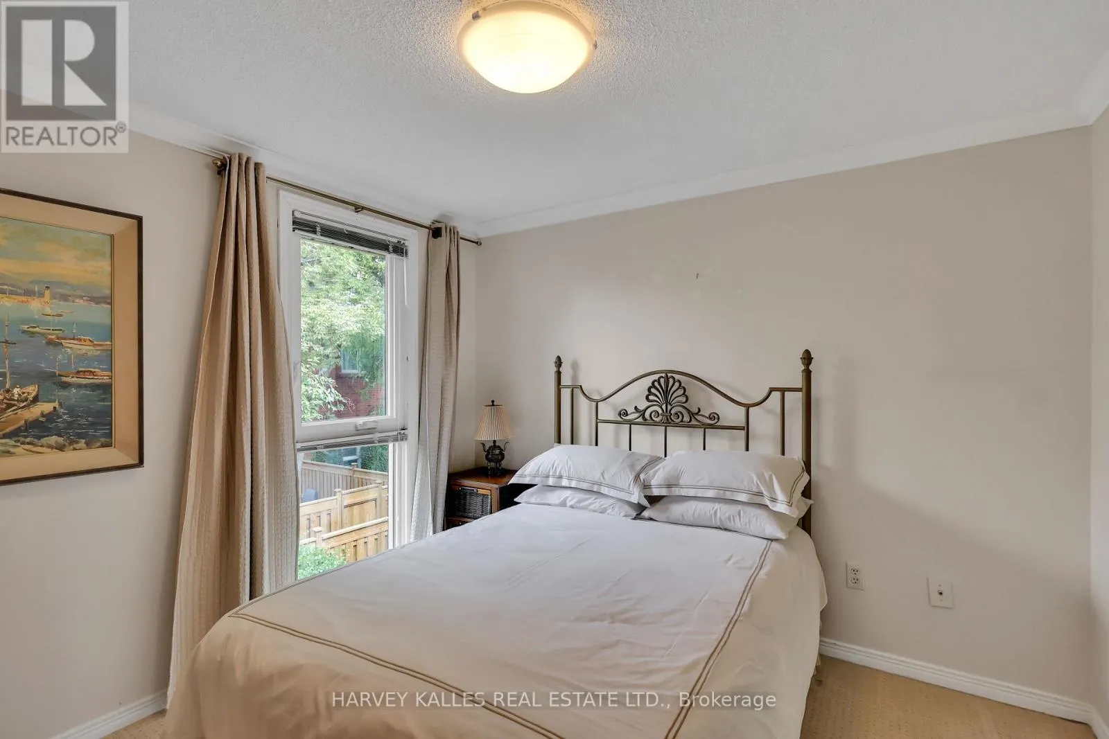 68 SYLVAN VALLEYWAY