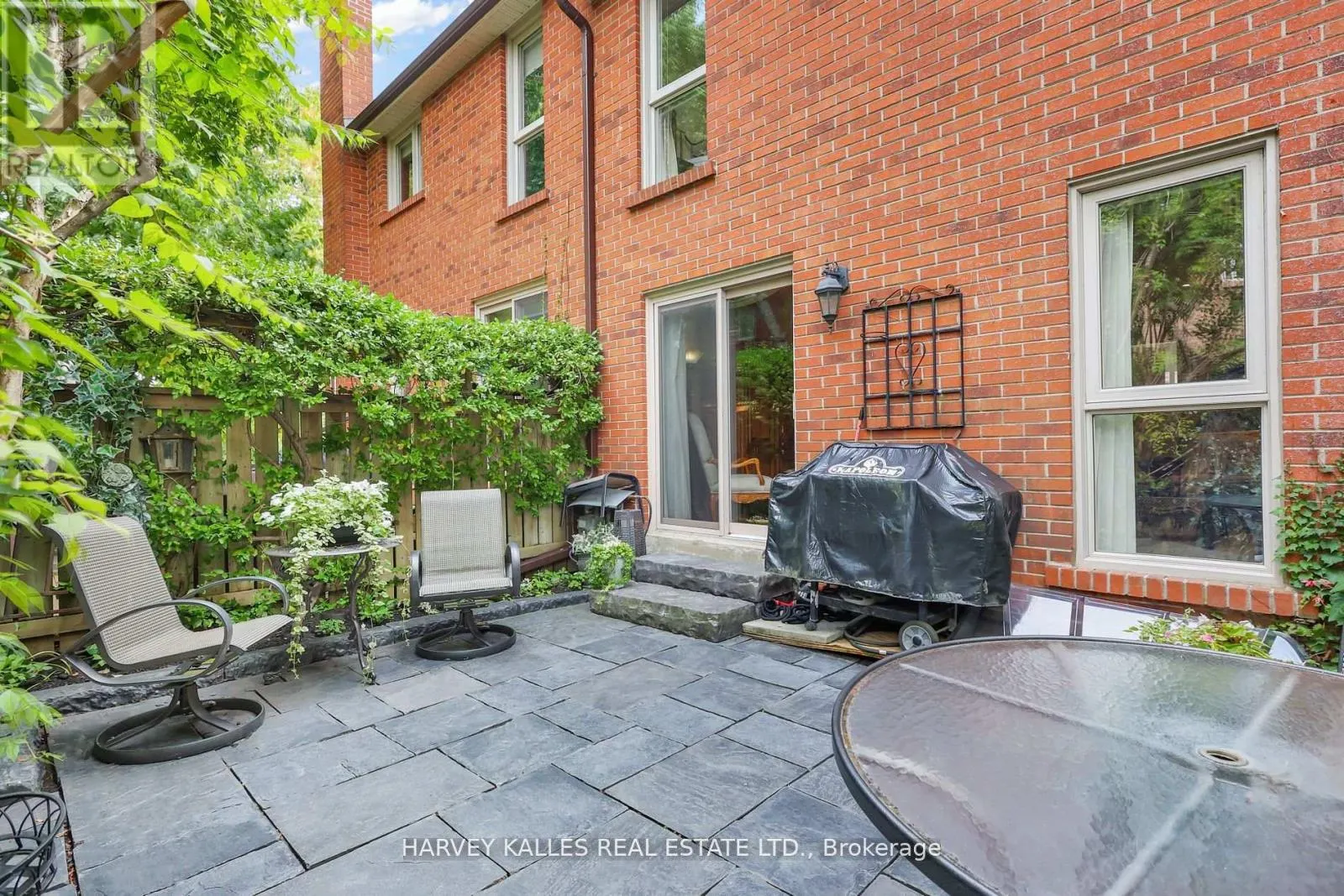 68 SYLVAN VALLEYWAY