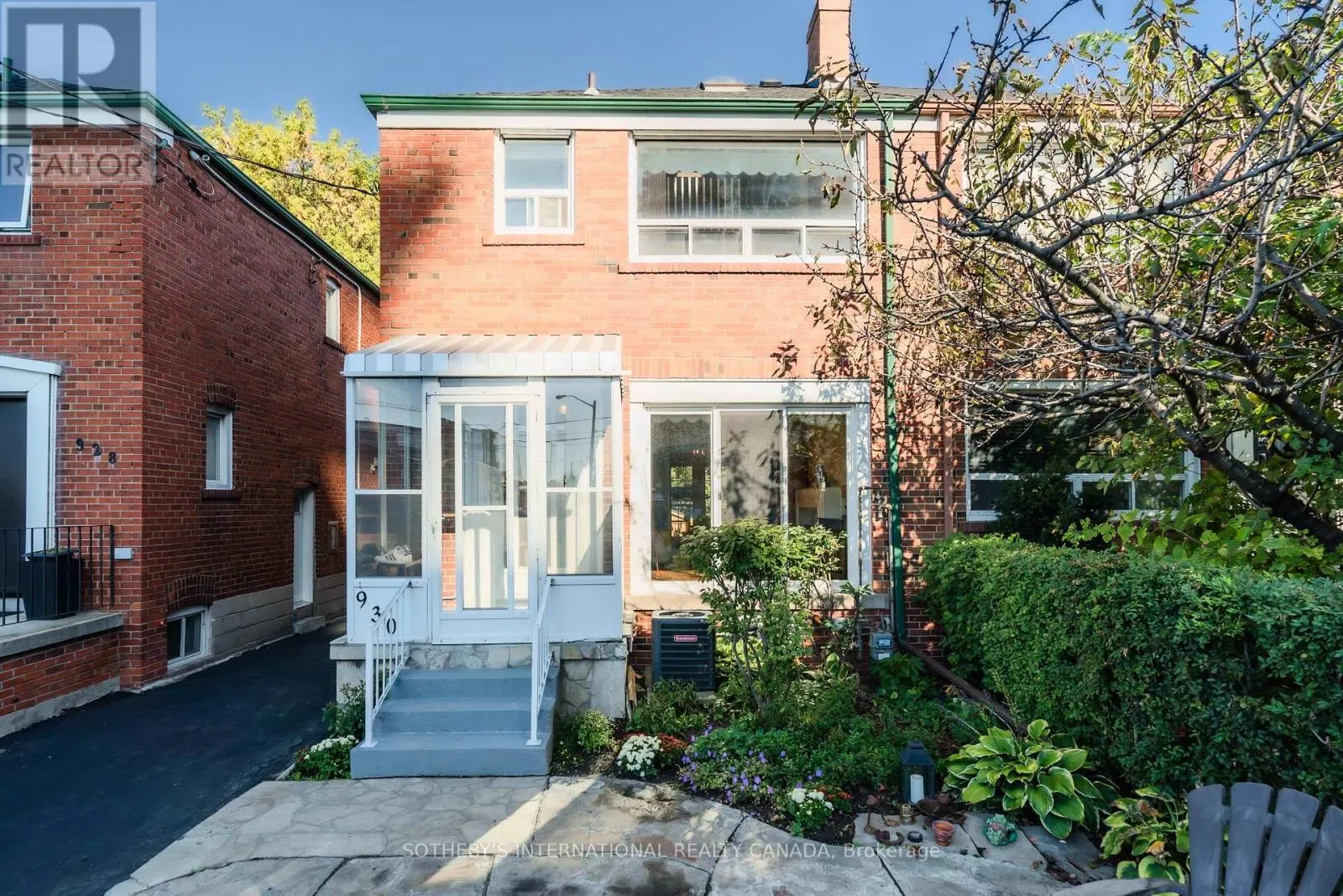 930 EGLINTON AVENUE E
