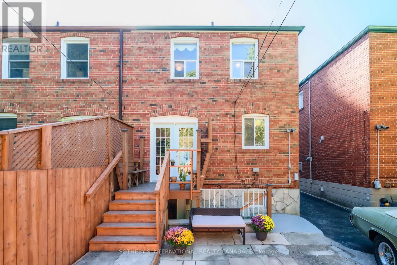 930 EGLINTON AVENUE E