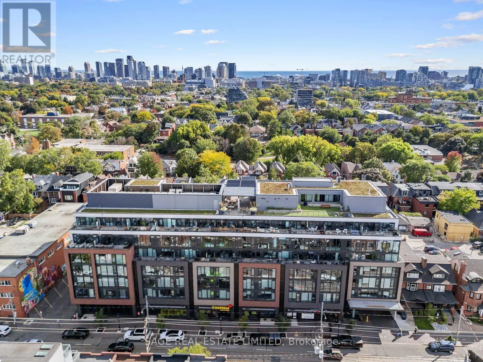 PH 621 - 899 COLLEGE STREET W
