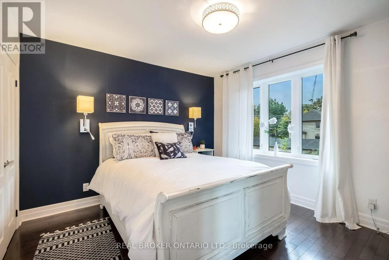 91 LAWRENCE AVENUE
